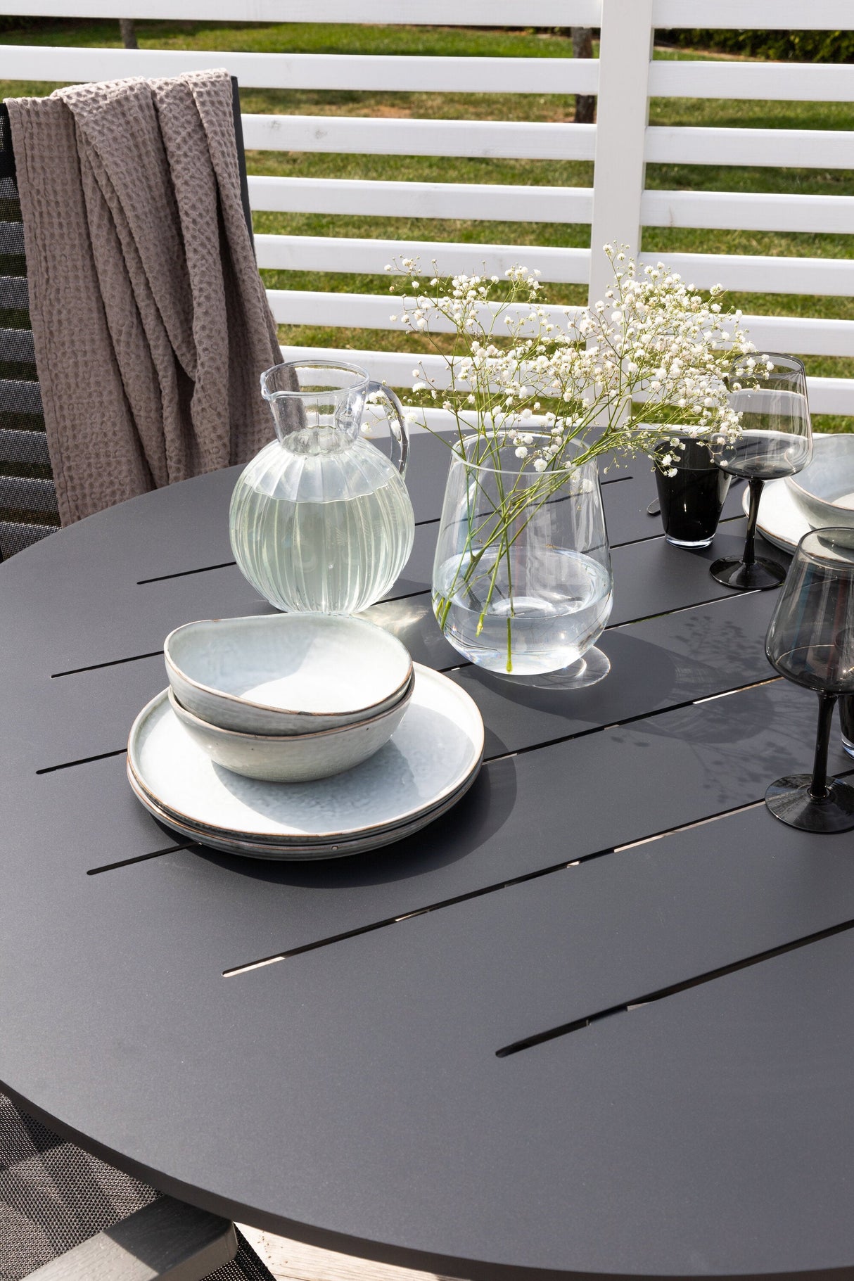 Alma Outdoor - Esstisch rund - schwarz/Aluminum - Outdoor - Esstische (rund) - ALVAHOME
