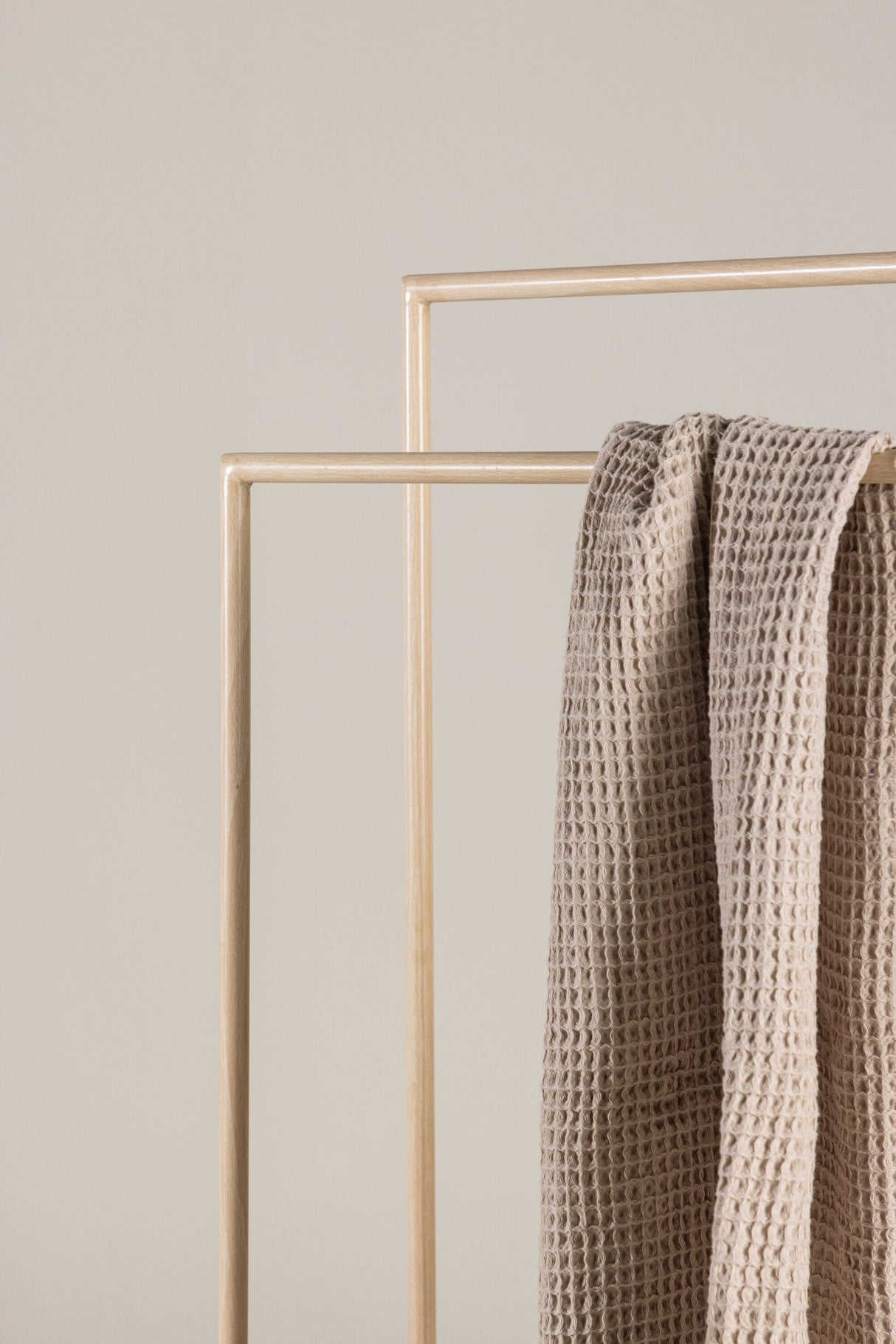 Alva Kleiderständer - white - wash/Stahl - Kleiderständer - ALVAHOME