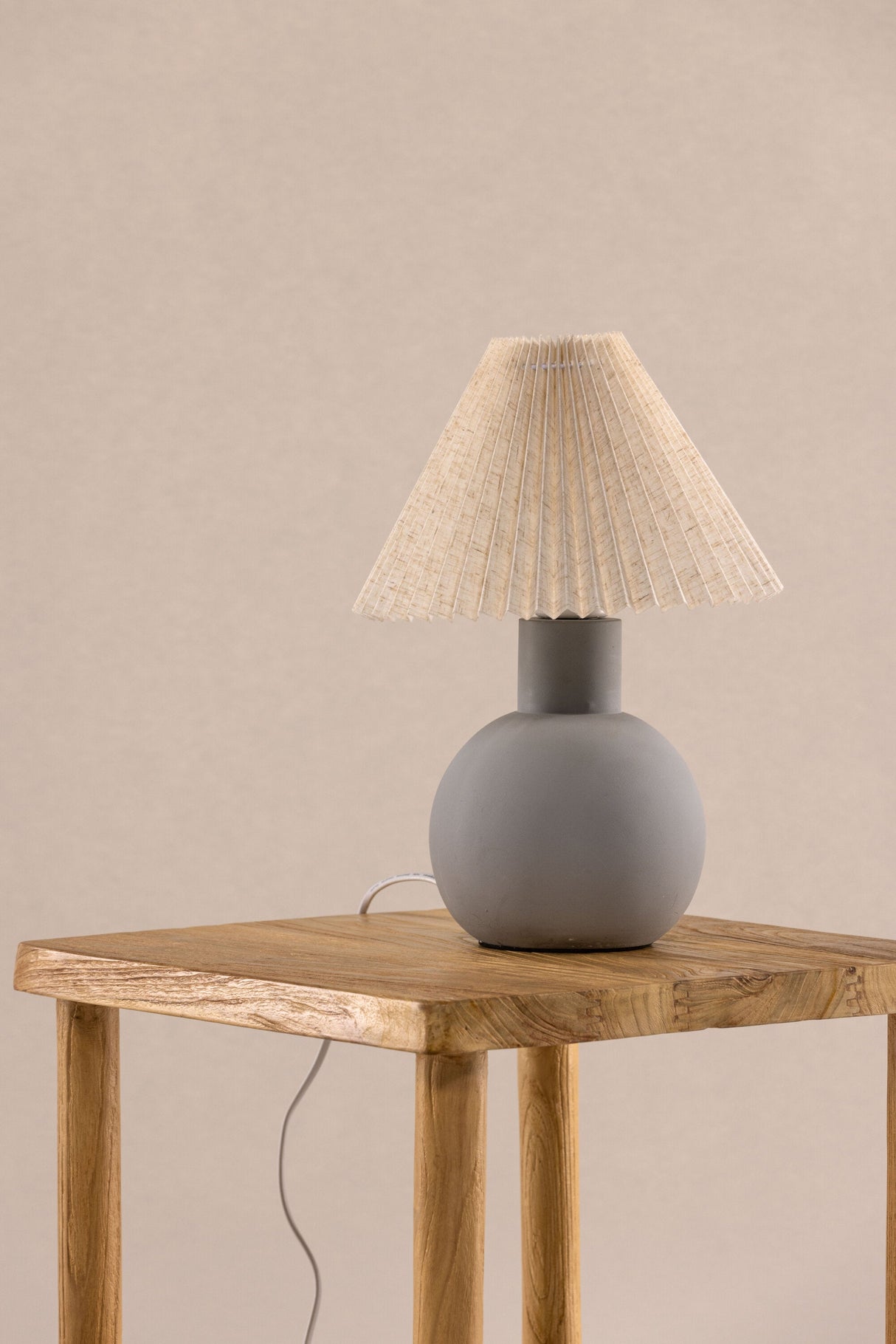 Älvsborg Tischlampe - grau/Beton - Tischlampen - ALVAHOME