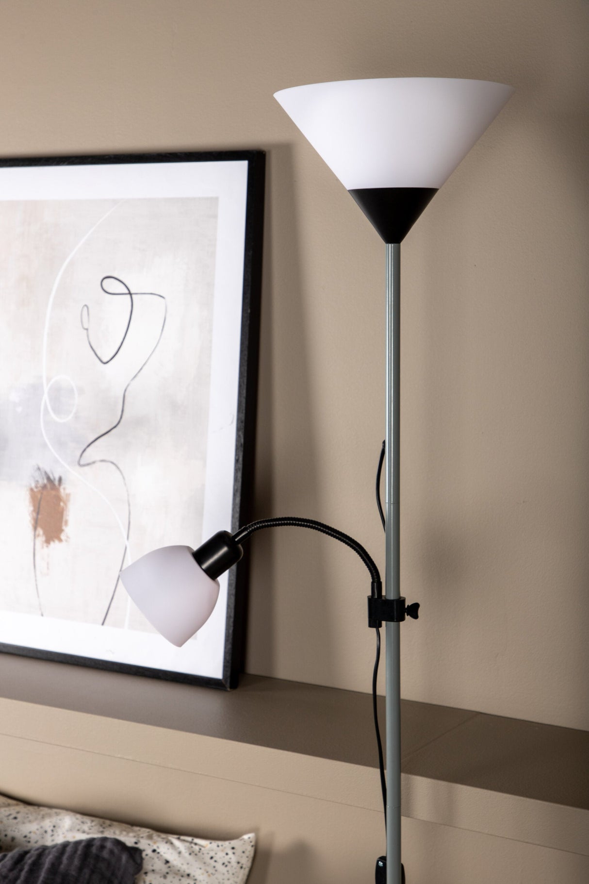 Bagasi Stehlampe - hellgrau/Stahl - Stehlampen - ALVAHOME