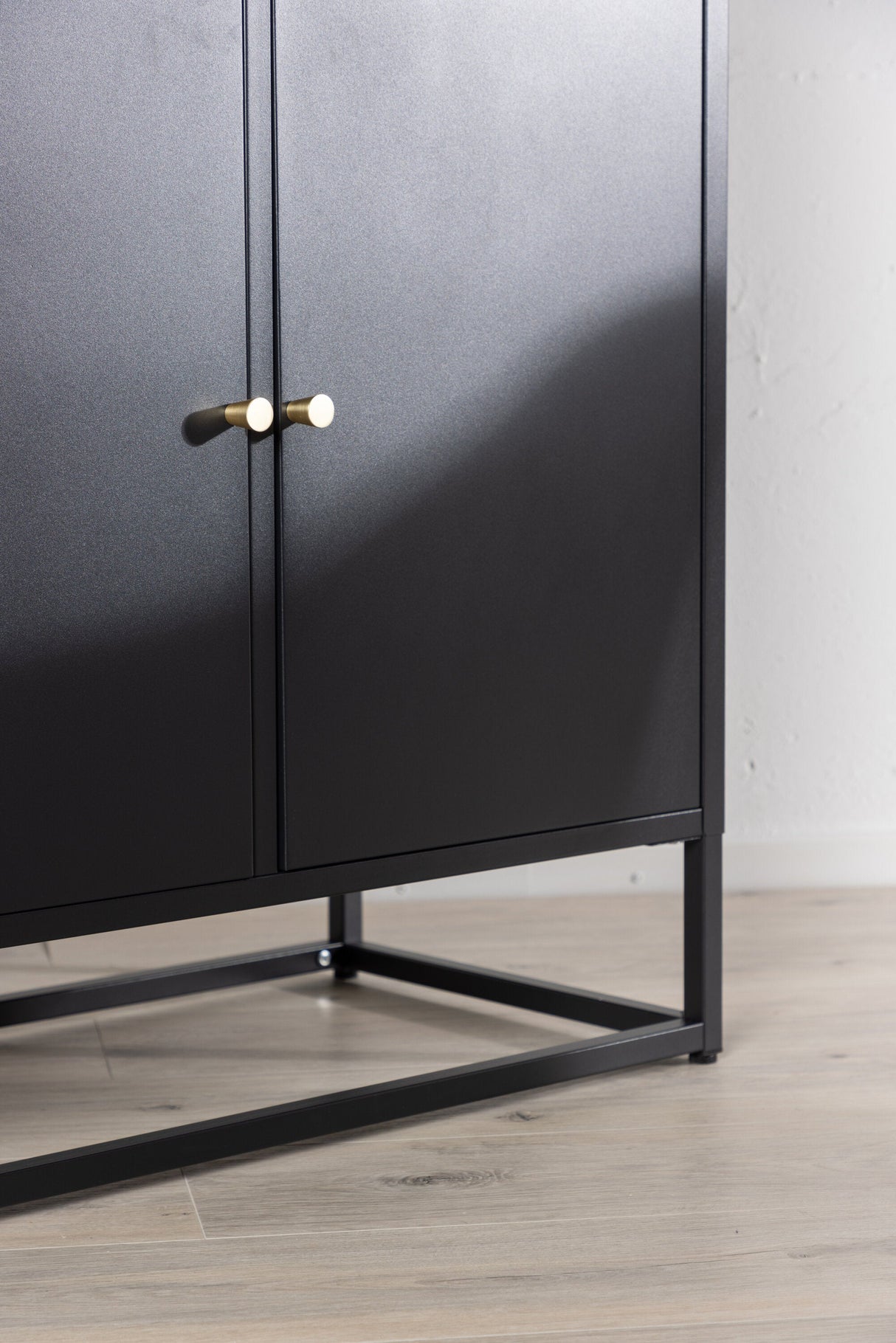 Bakal Schrank - schwarz/Stahl - Schränke - ALVAHOME