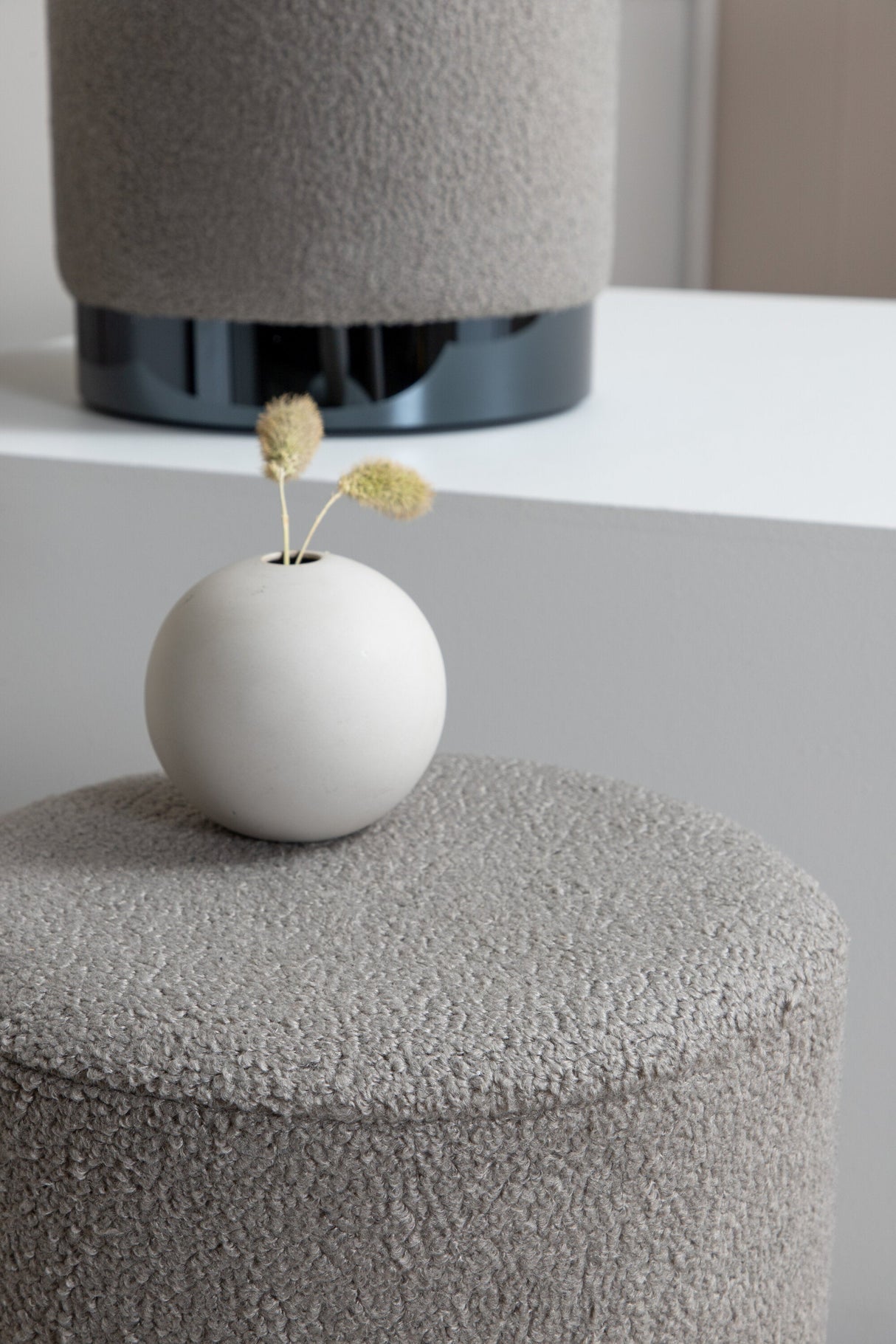 Benji Pouf - greige/Polyester - Teddy - Ottomane / Poufs - ALVAHOME