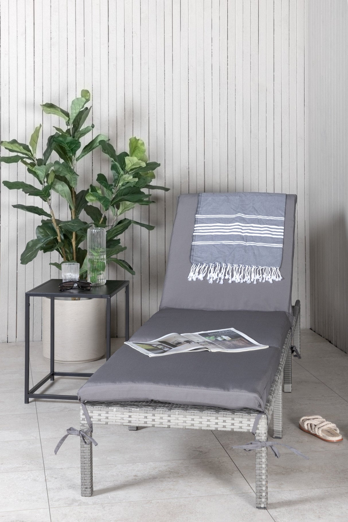 Bilbao Outdoor Sun - Lounge - grau/Weidengeflecht - Outdoor Sun - Lounges - ALVAHOME