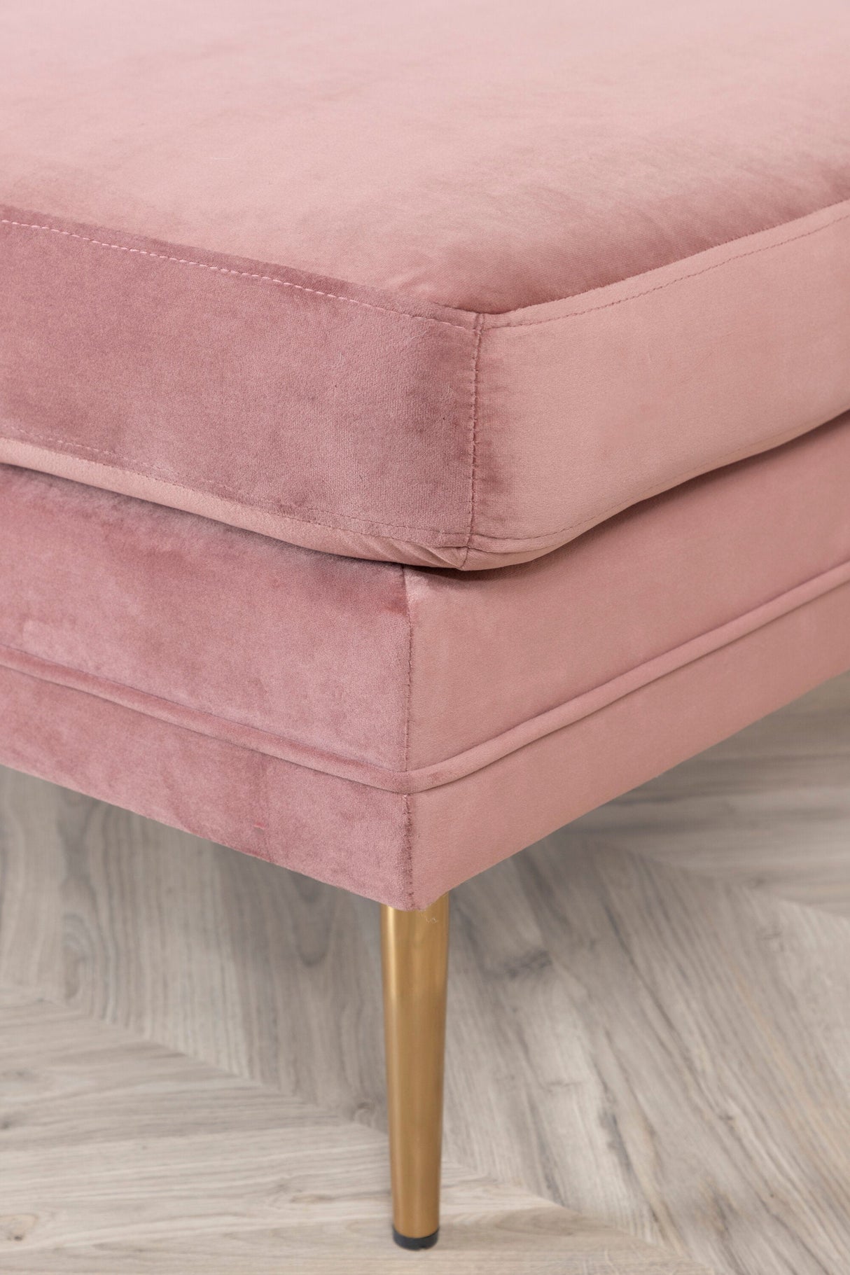 Boom Ottoman - pink/Polyester - Samt - Ottomane / Poufs - ALVAHOME