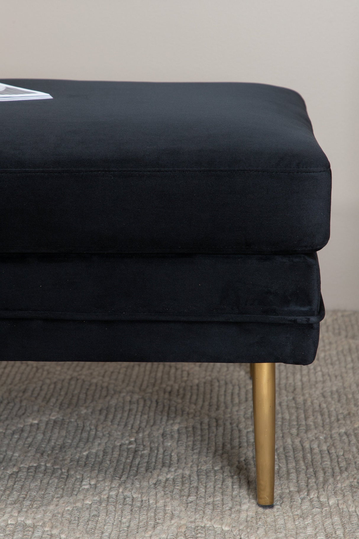 Boom Ottoman - schwarz/Polyester - Samt - Ottomane / Poufs - ALVAHOME