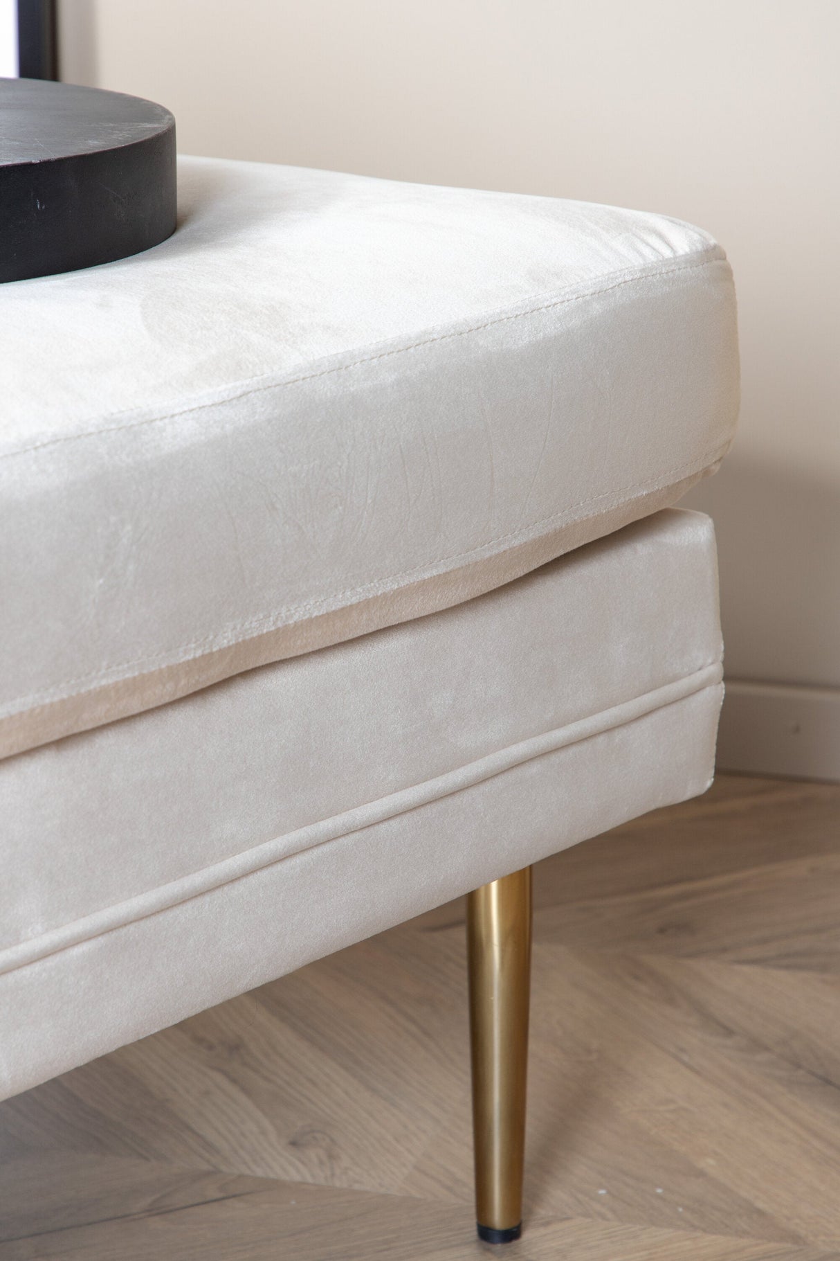 Boom Ottoman - weiß/Polyester - Samt - Ottomane / Poufs - ALVAHOME