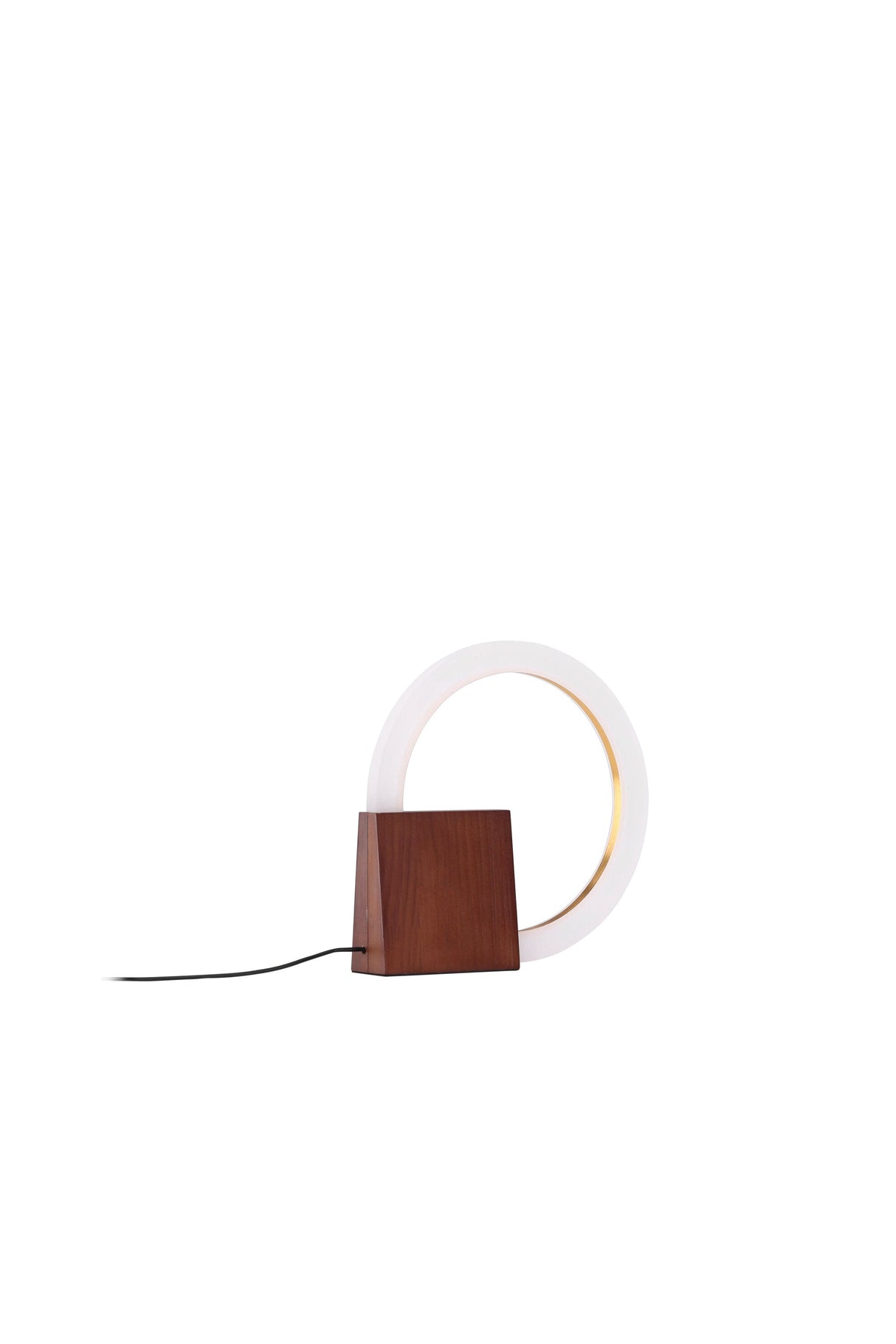 Brive Tischlampe - walnuss/Holz - Tischlampen - ALVAHOME