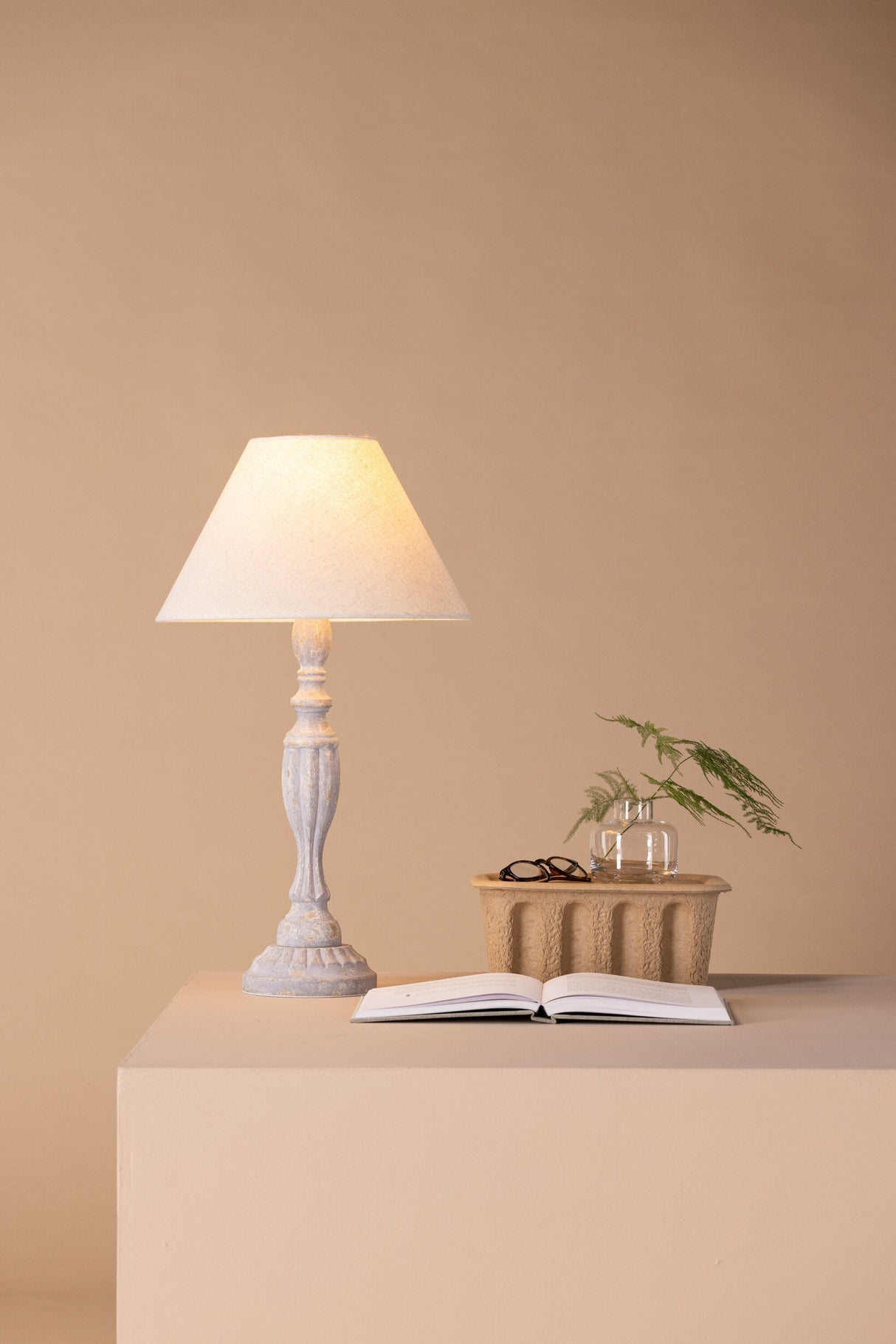 Caen Tischlampe - beige/Holz - Tischlampen - ALVAHOME