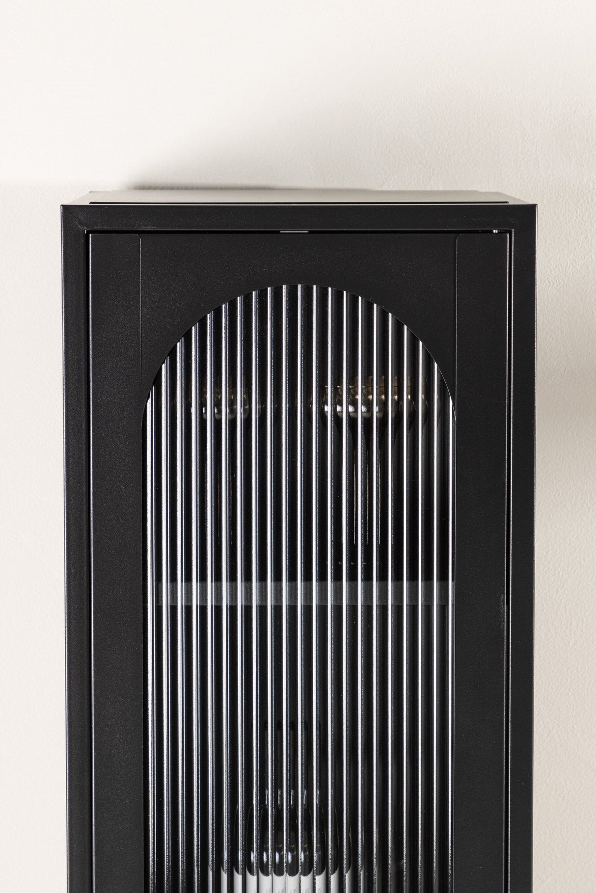 Cali Schrank - schwarz/Stahl - Schränke - ALVAHOME