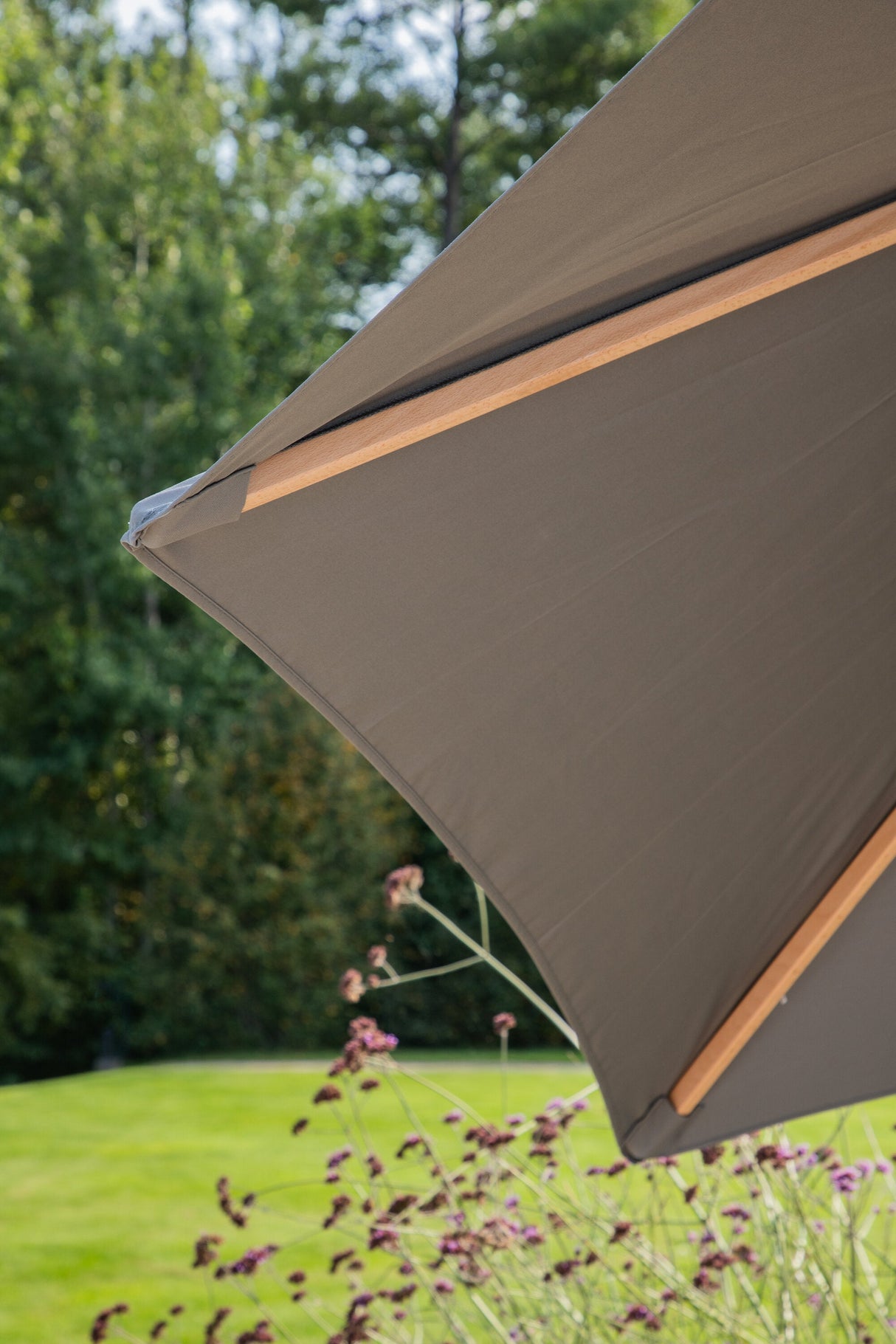 Corypho Sonnenschirm - grau/Polyester - Sonnenschirme - ALVAHOME
