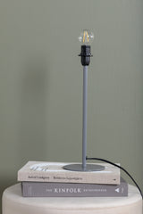 Dasir Tischlampe - hellgrau/Stahl - Tischlampen - ALVAHOME