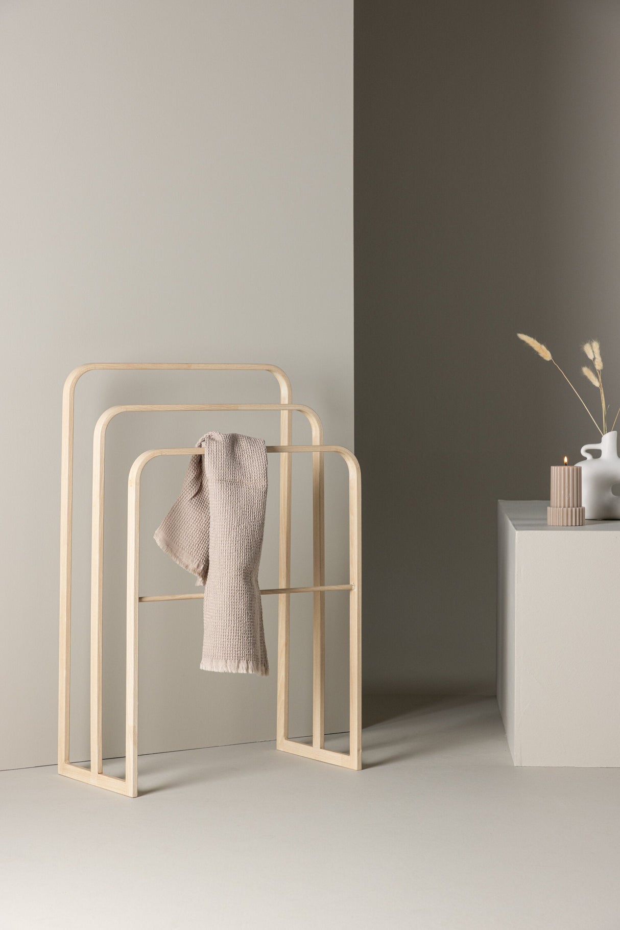 Drammen Kleiderständer - white - wash/Stahl - Kleiderständer - ALVAHOME