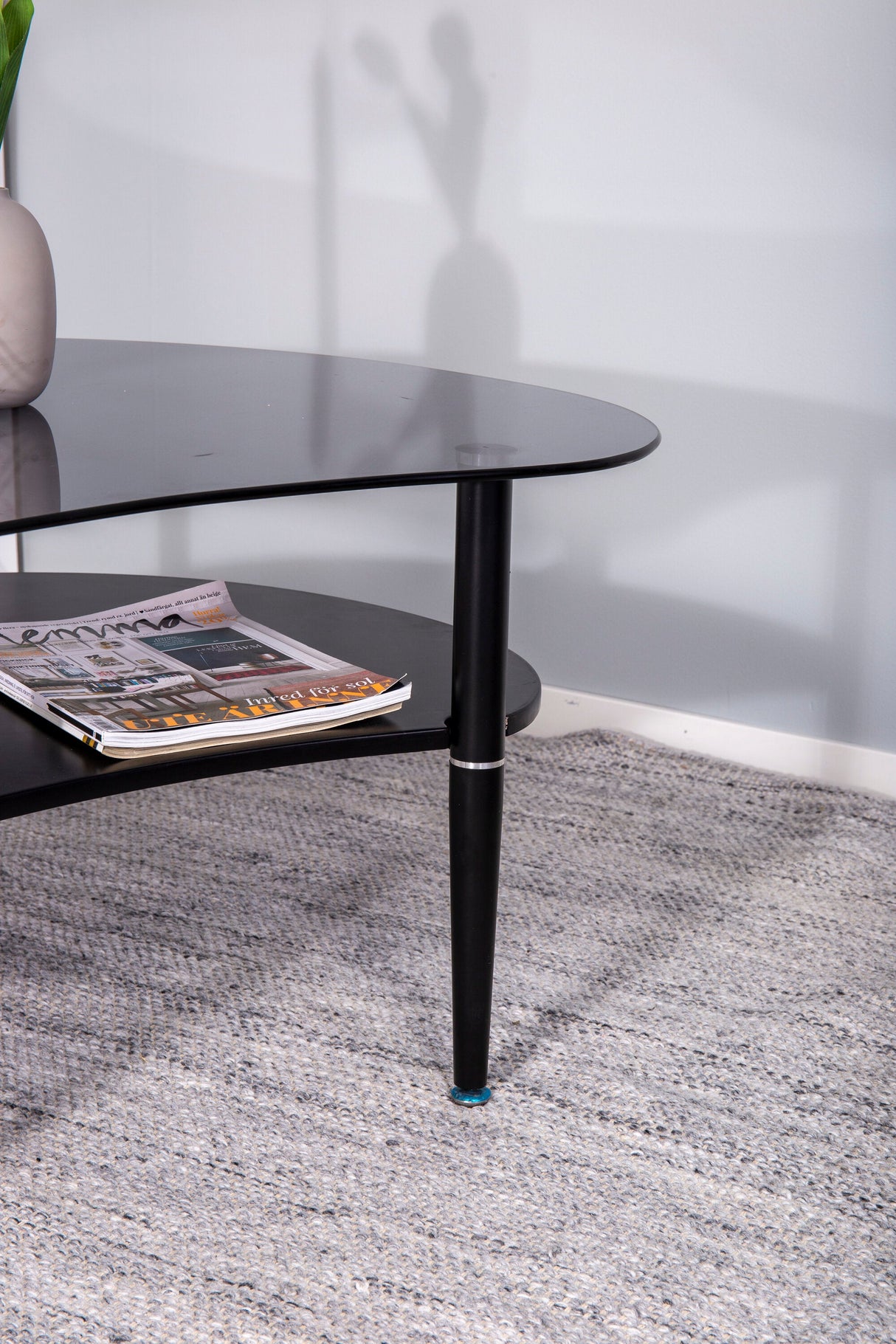Egg Couchtisch - schwarz/Glas - Couchtische - ALVAHOME