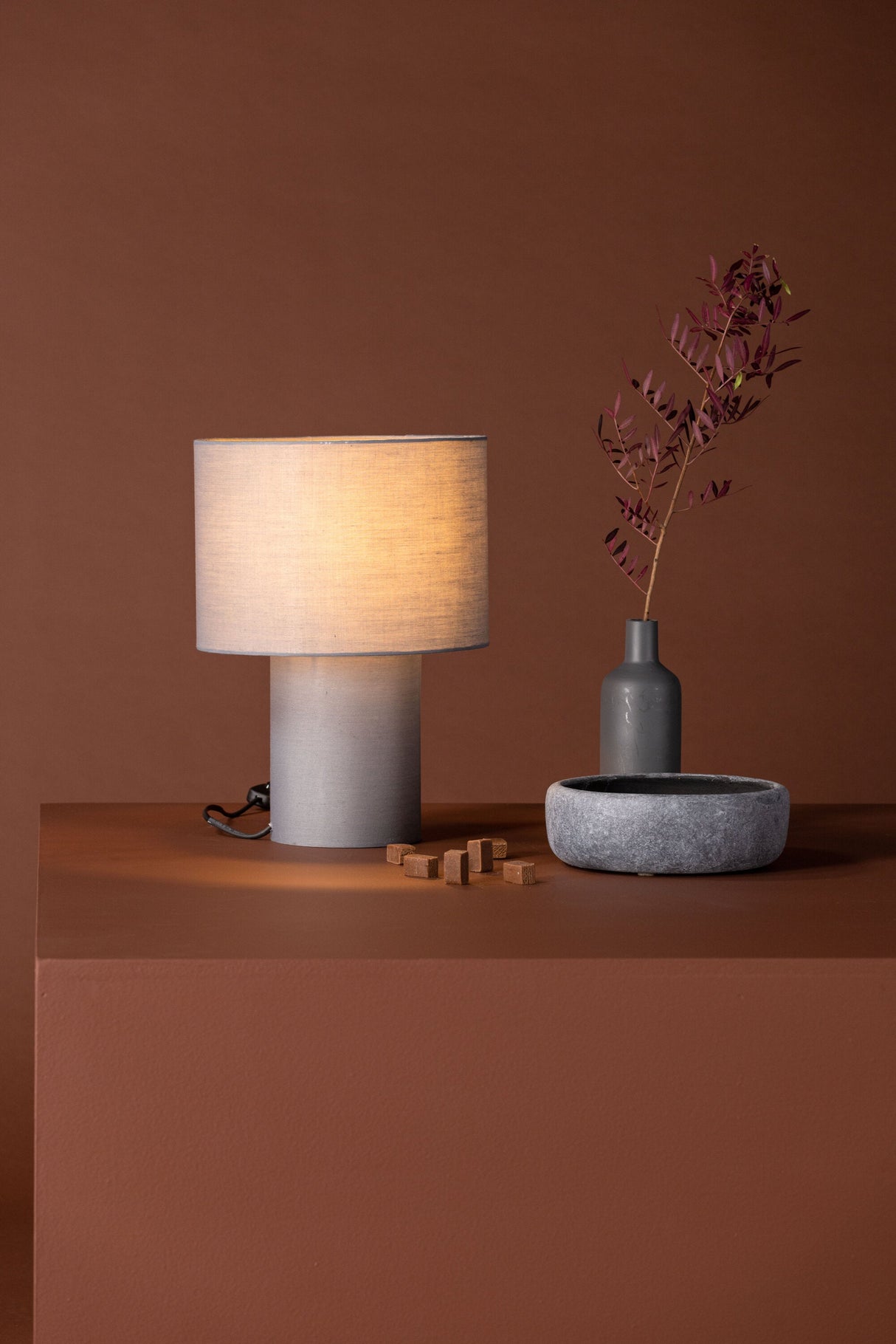 Etenio Tischlampe - dunkelgrau/Polyester - Leinen - Tischlampen - ALVAHOME