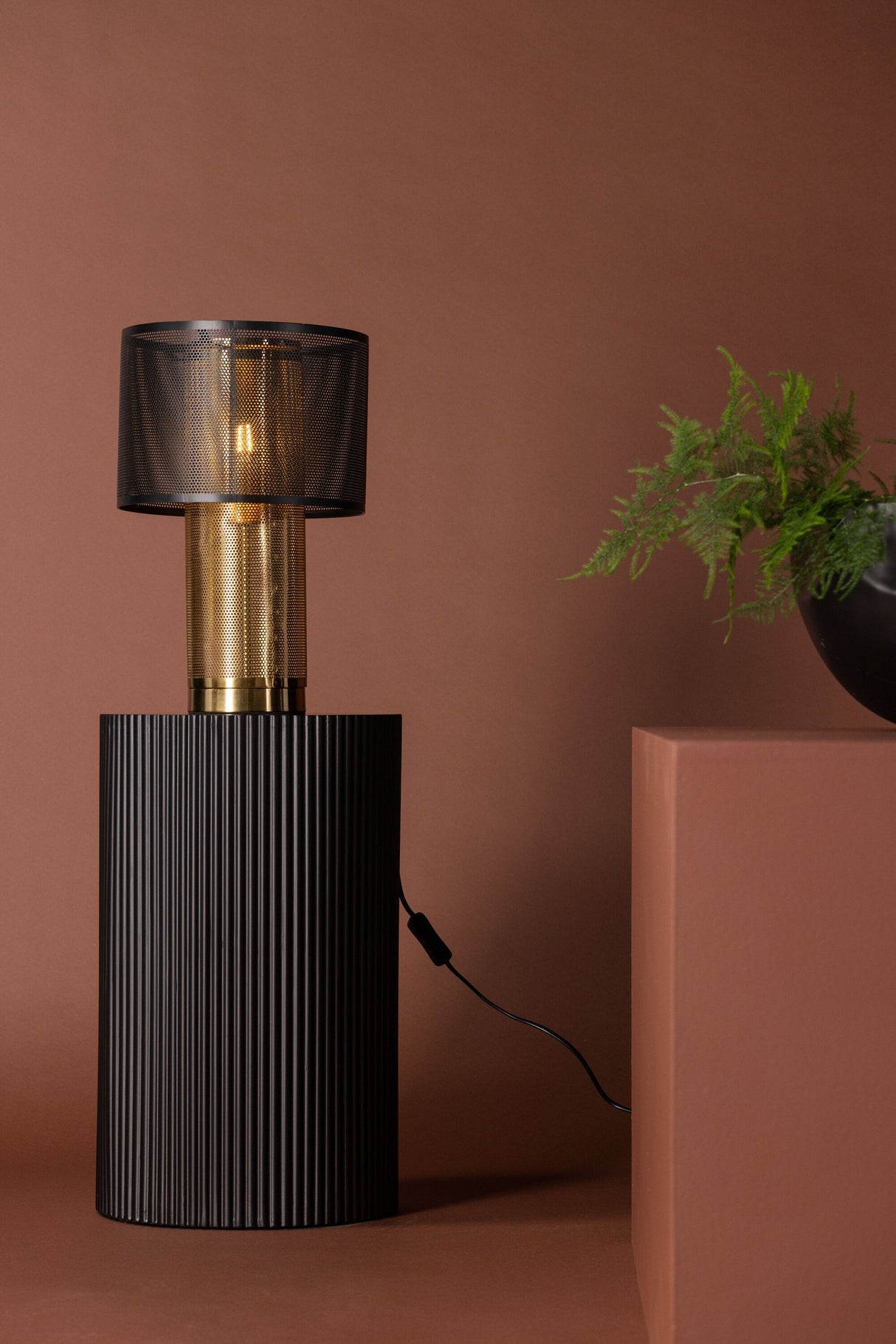 Gap Tischlampe - schwarz/Eisen - Tischlampen - ALVAHOME