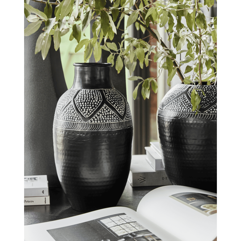 HDBloss Vase - schwarz - Vasen - ALVAHOME