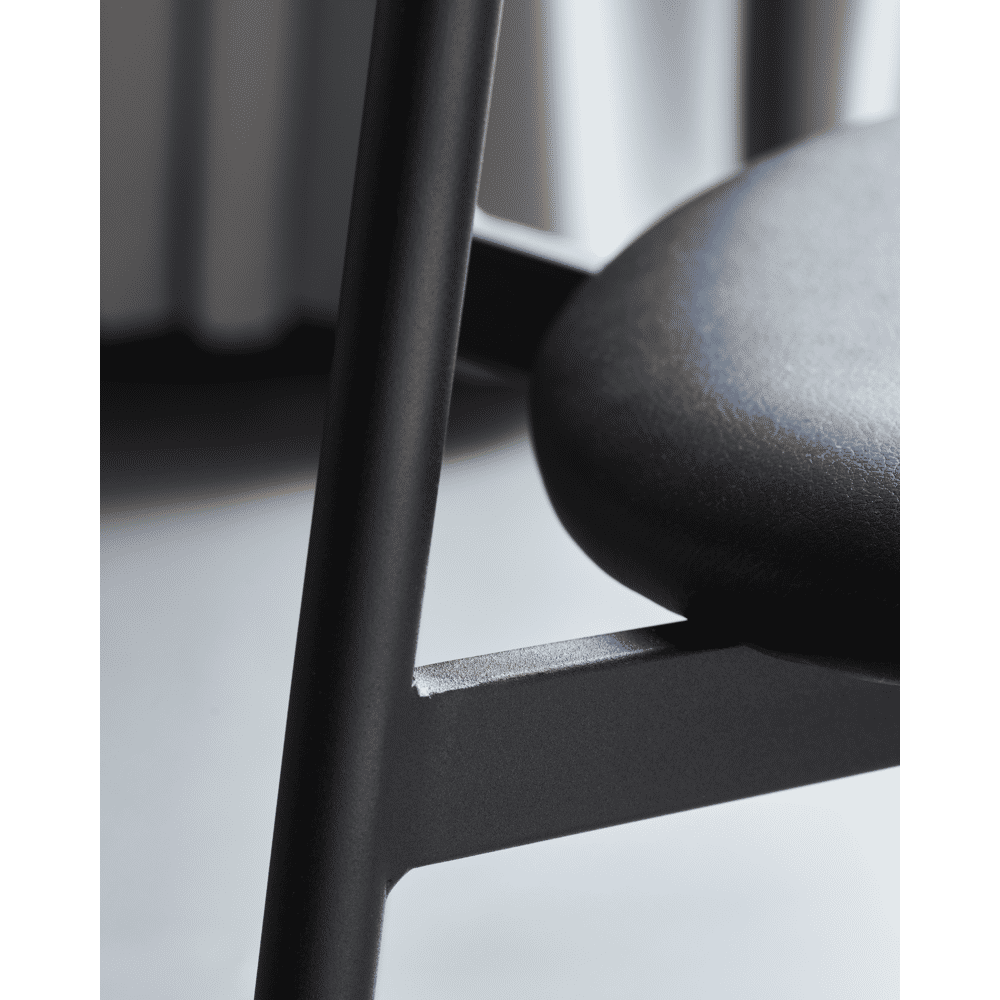 HDMust Chairs - schwarz - Essstühle - ALVAHOME