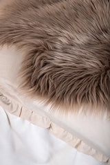 Katy Schafsfell - braun/Acryl - Schafsfelle - ALVAHOME