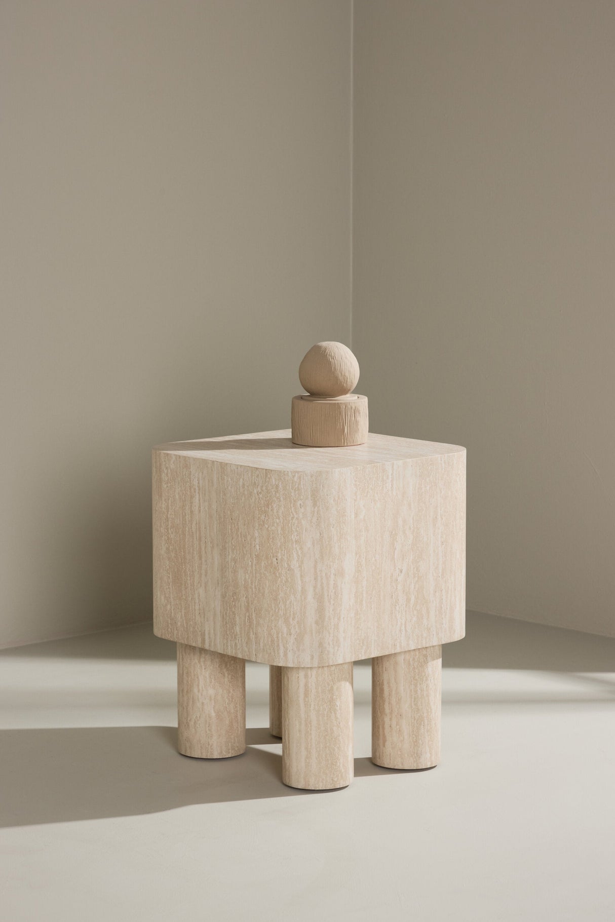 Klirou Beistelltisch - beige/MDF - Beistelltische - ALVAHOME