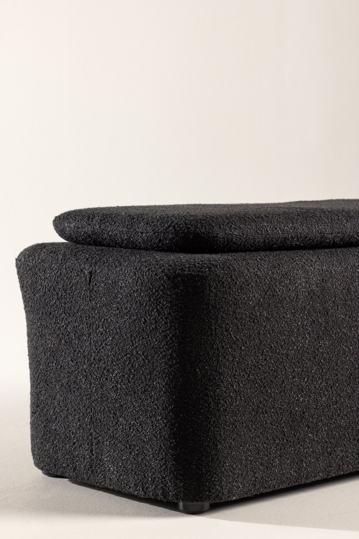 Laurel Ottoman - schwarz/Bouclé - Ottomane / Poufs - ALVAHOME