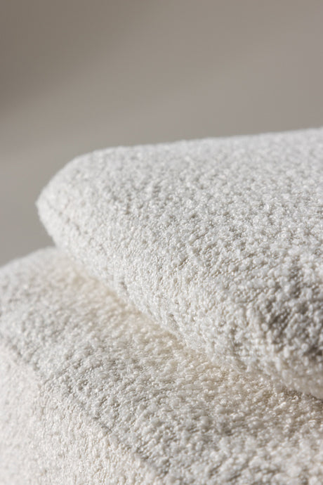 Laurel Ottoman - weiß/Bouclé - Ottomane / Poufs - ALVAHOME