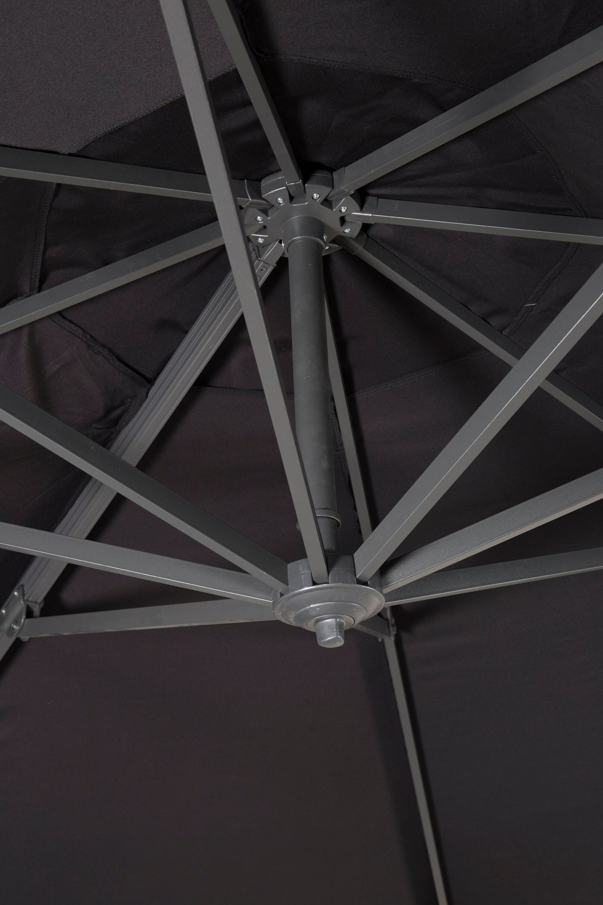 Leeds Sonnenschirm - schwarz/Aluminum - Sonnenschirme - ALVAHOME