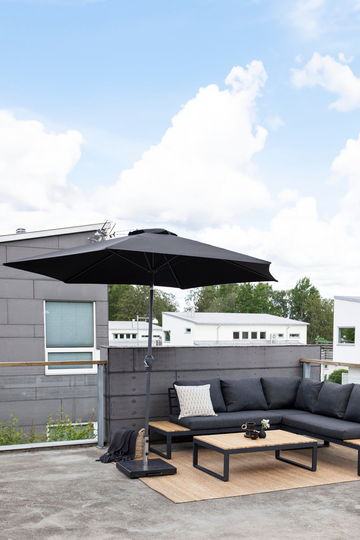 Leeds Sonnenschirm - schwarz/Polyester - Sonnenschirme - ALVAHOME