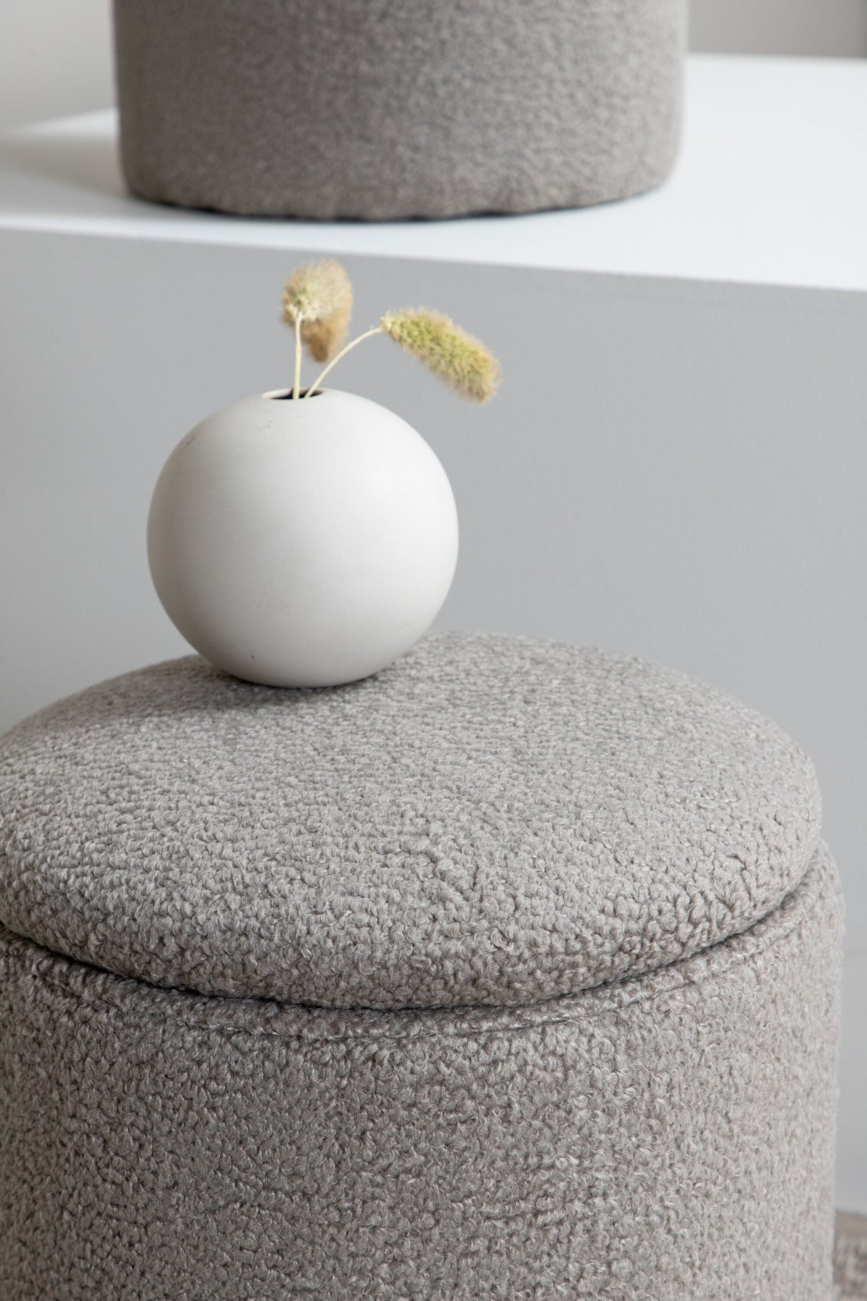 Limpen Pouf - grau/Polyester - Teddy - Ottomane / Poufs - ALVAHOME