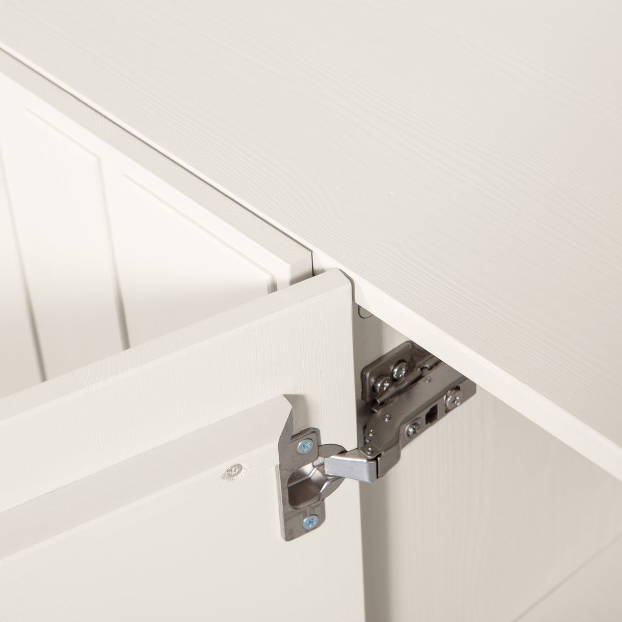 Miller Schrank - staub/Kiefer [fsc] - Schränke - ALVAHOME