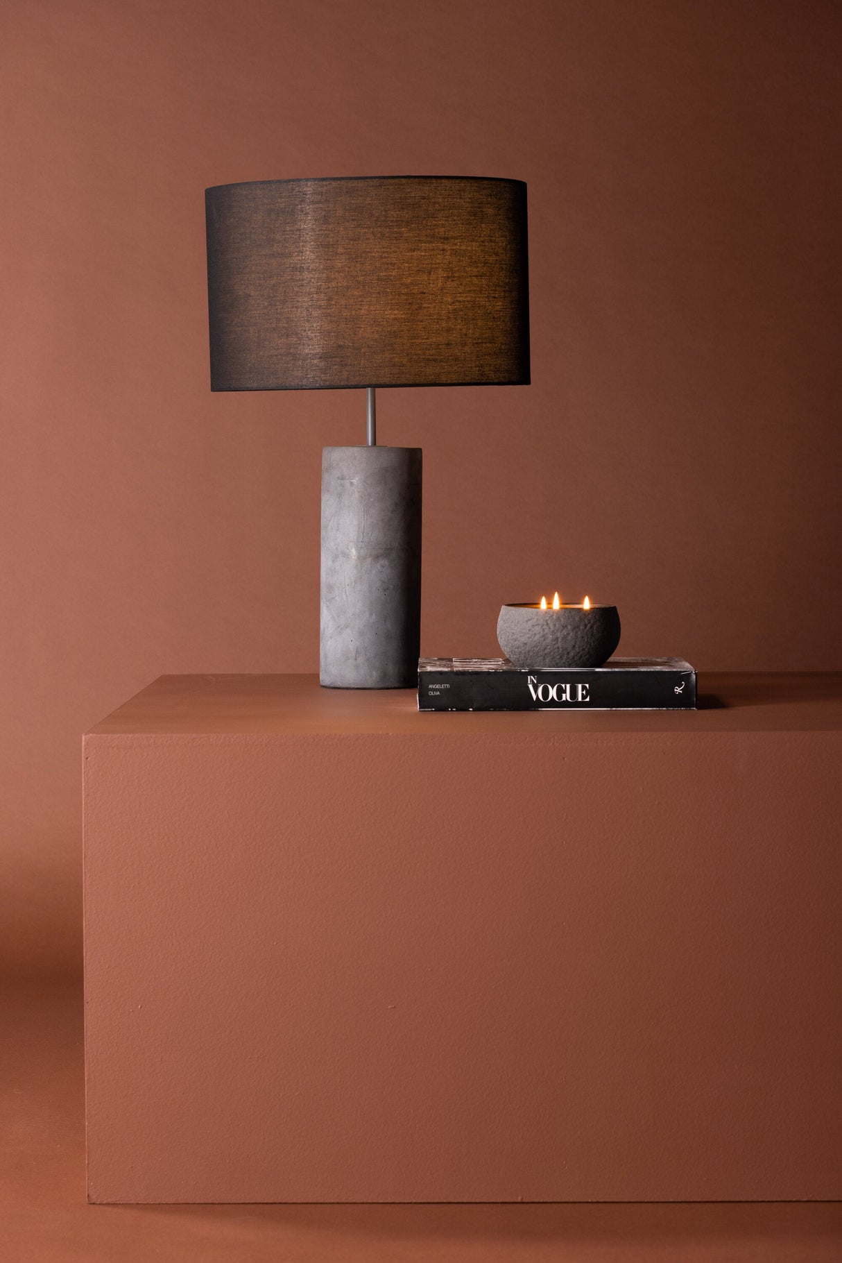 Nancy Tischlampe - grau/Beton - Tischlampen - ALVAHOME