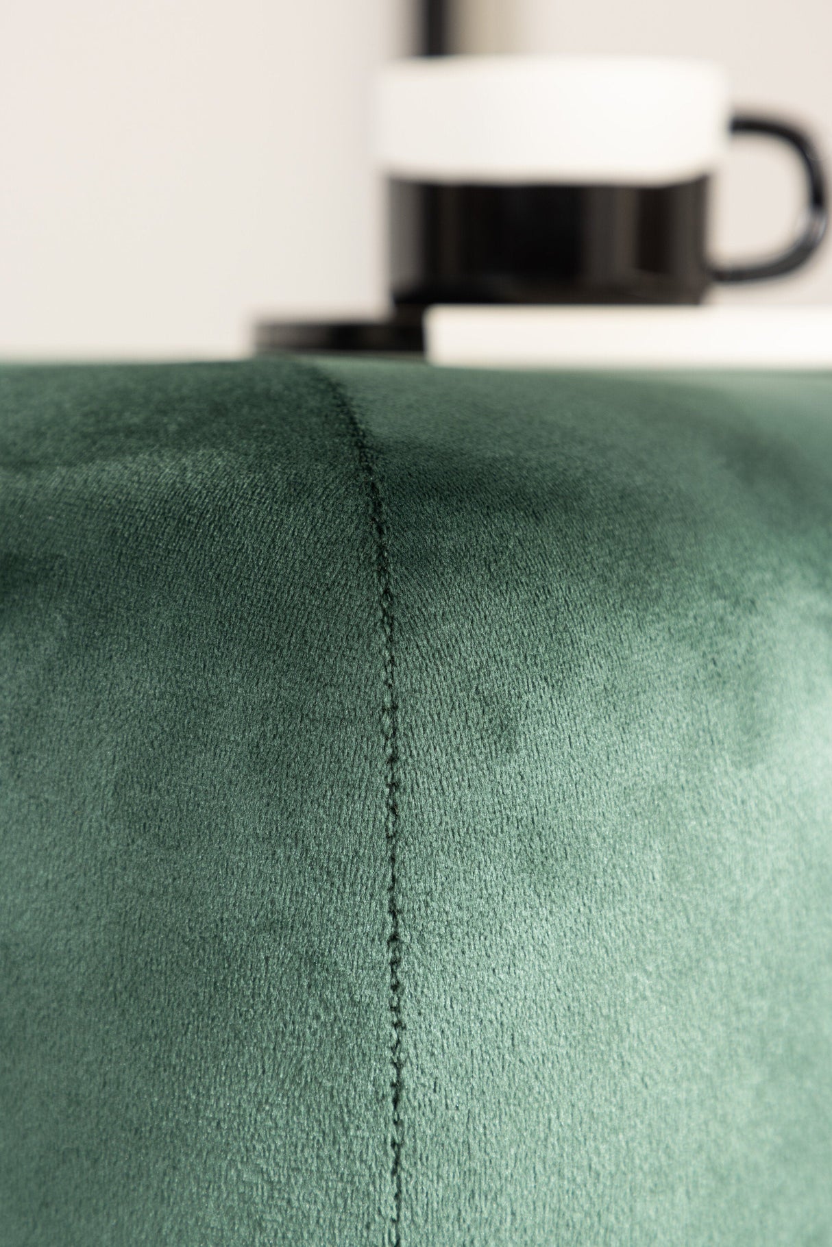 Peg Pouf - grün/Polyester - Samt - Ottomane / Poufs - ALVAHOME
