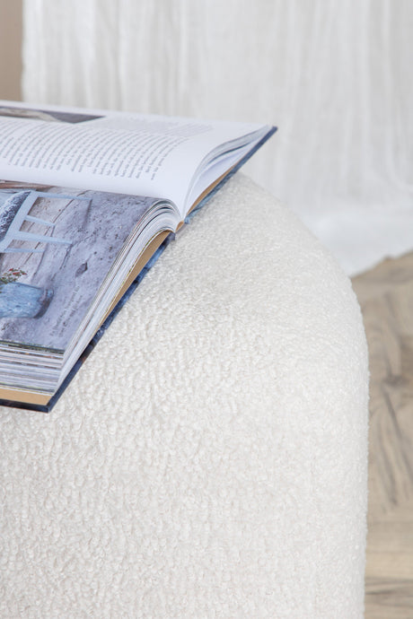 Peg Pouf - weiß/Polyester - Teddy - Ottomane / Poufs - ALVAHOME