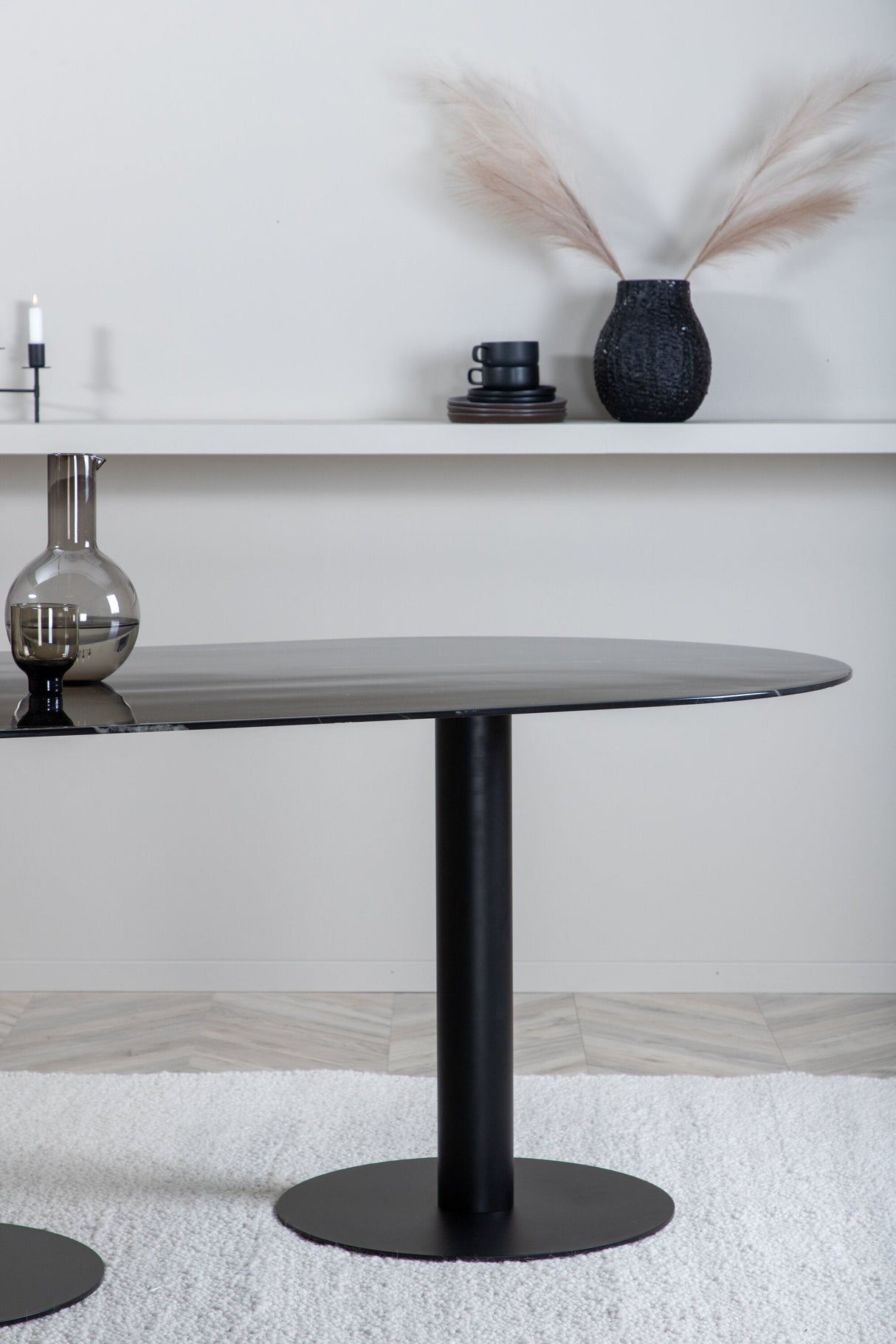 Pillan ovaler Esstisch - schwarz/Glas - Ovale Esstische - ALVAHOME