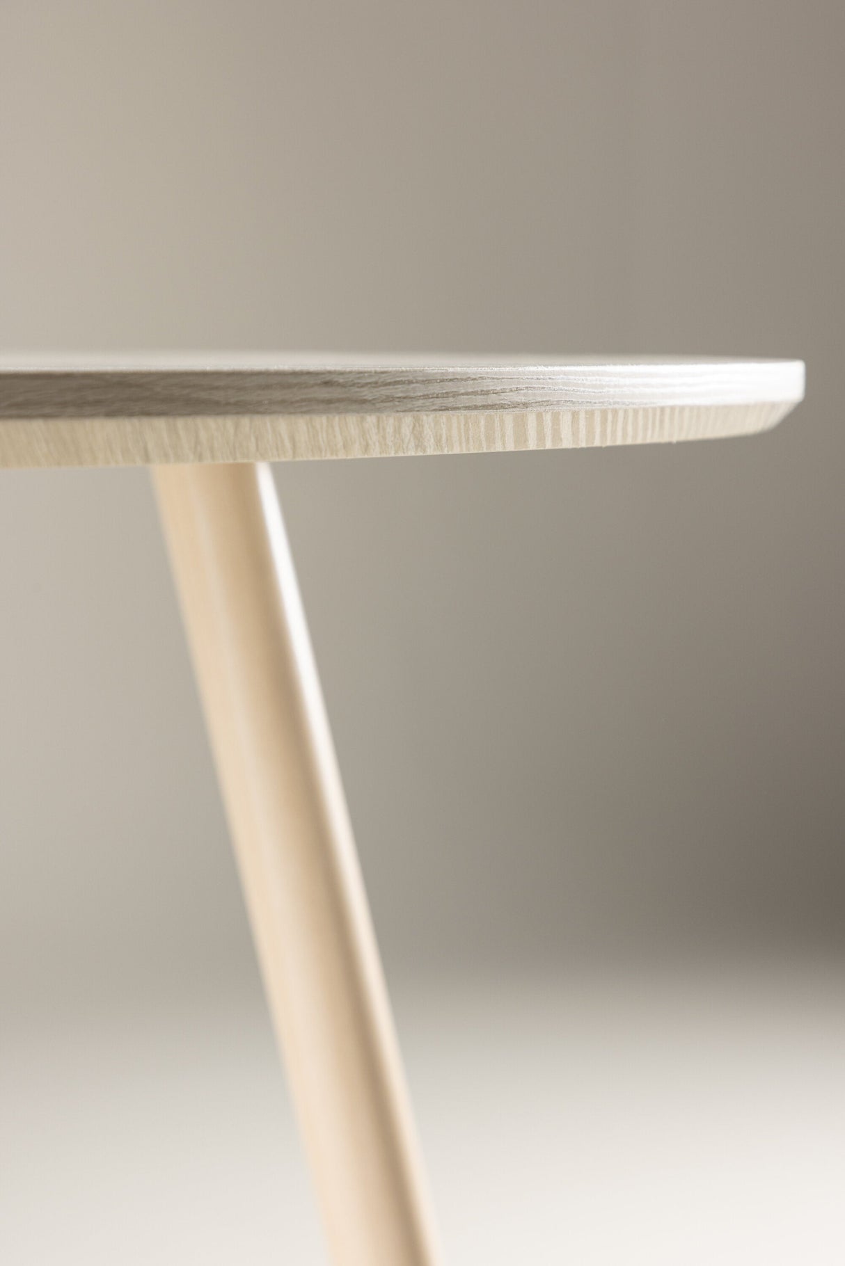 Plaza runder Esstisch - white - wash/MDF - Runde Esstische - ALVAHOME