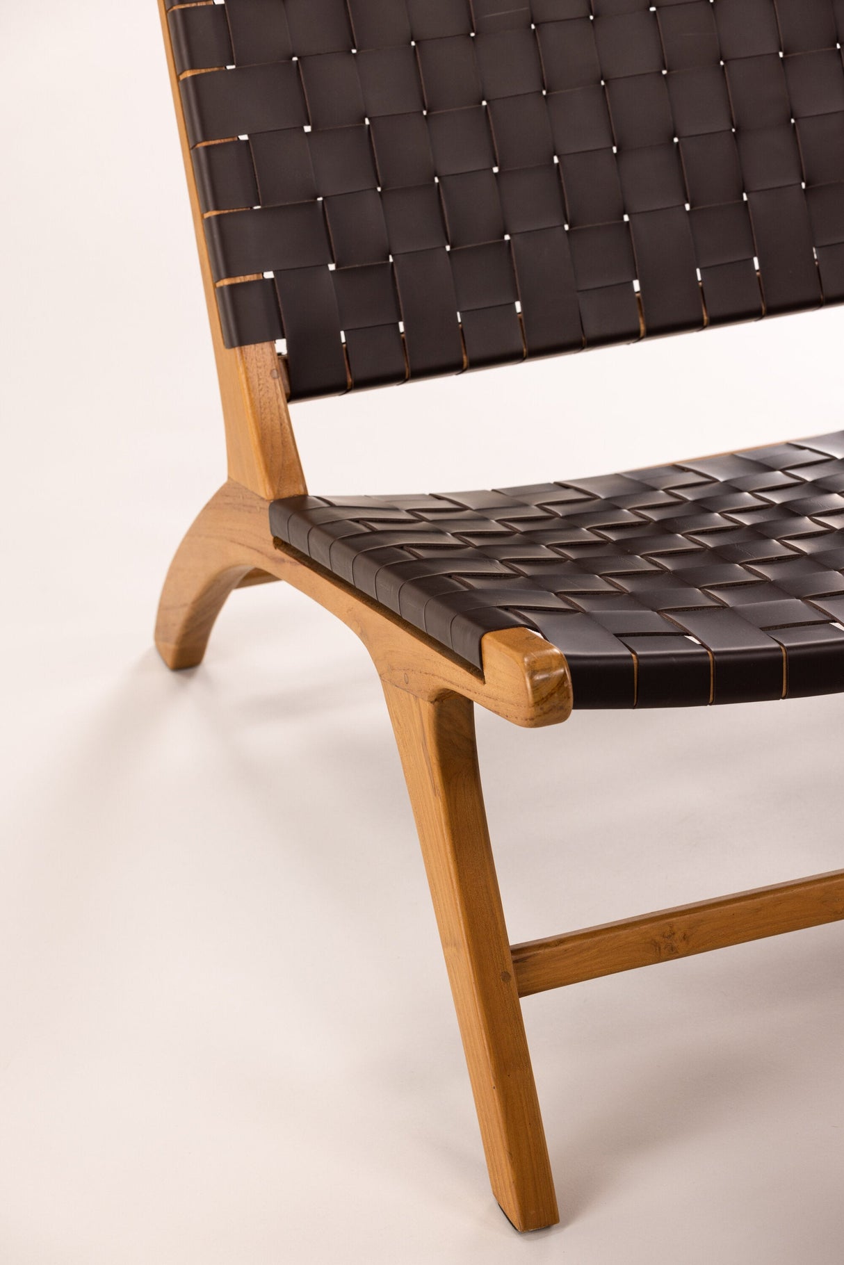 Rike Lounge - Stuhl - braun/Teak - Lounge - Stühle - ALVAHOME