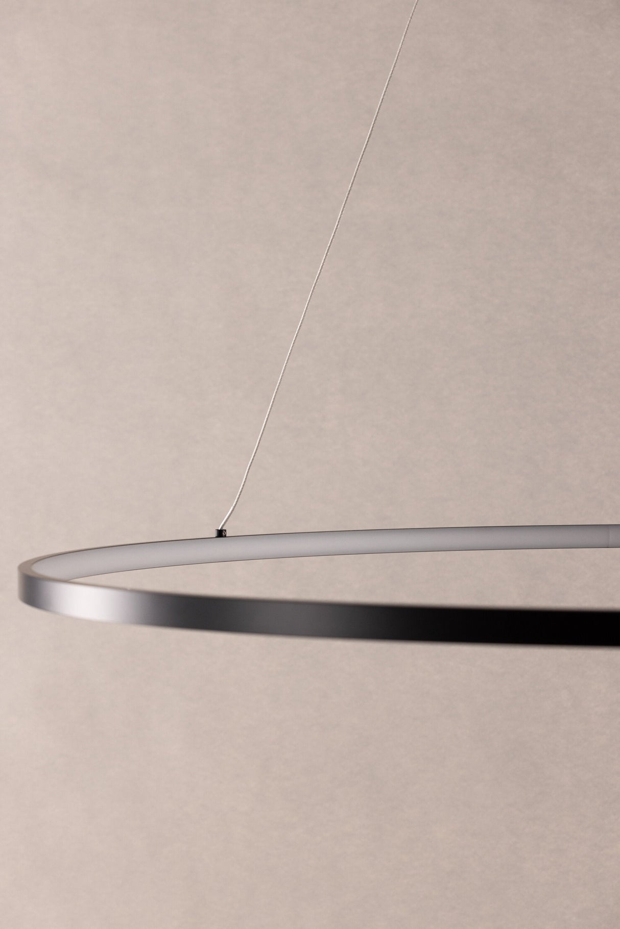 Rödäng x Josefin Lustig Pendelleuchte - schwarz/Aluminum - Pendelleuchten - ALVAHOME