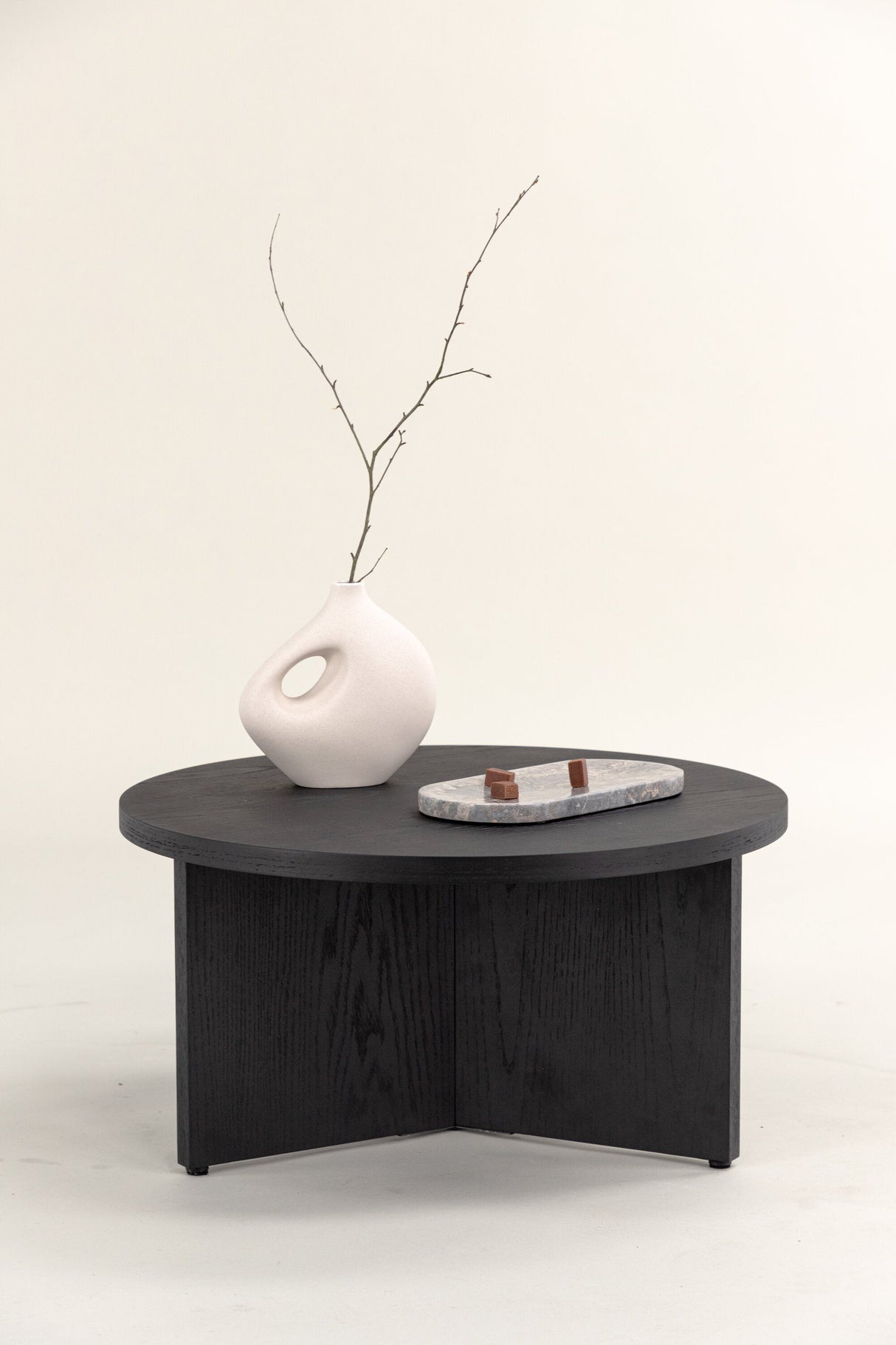 Saltö Couchtisch - schwarz/MDF - Couchtische - ALVAHOME