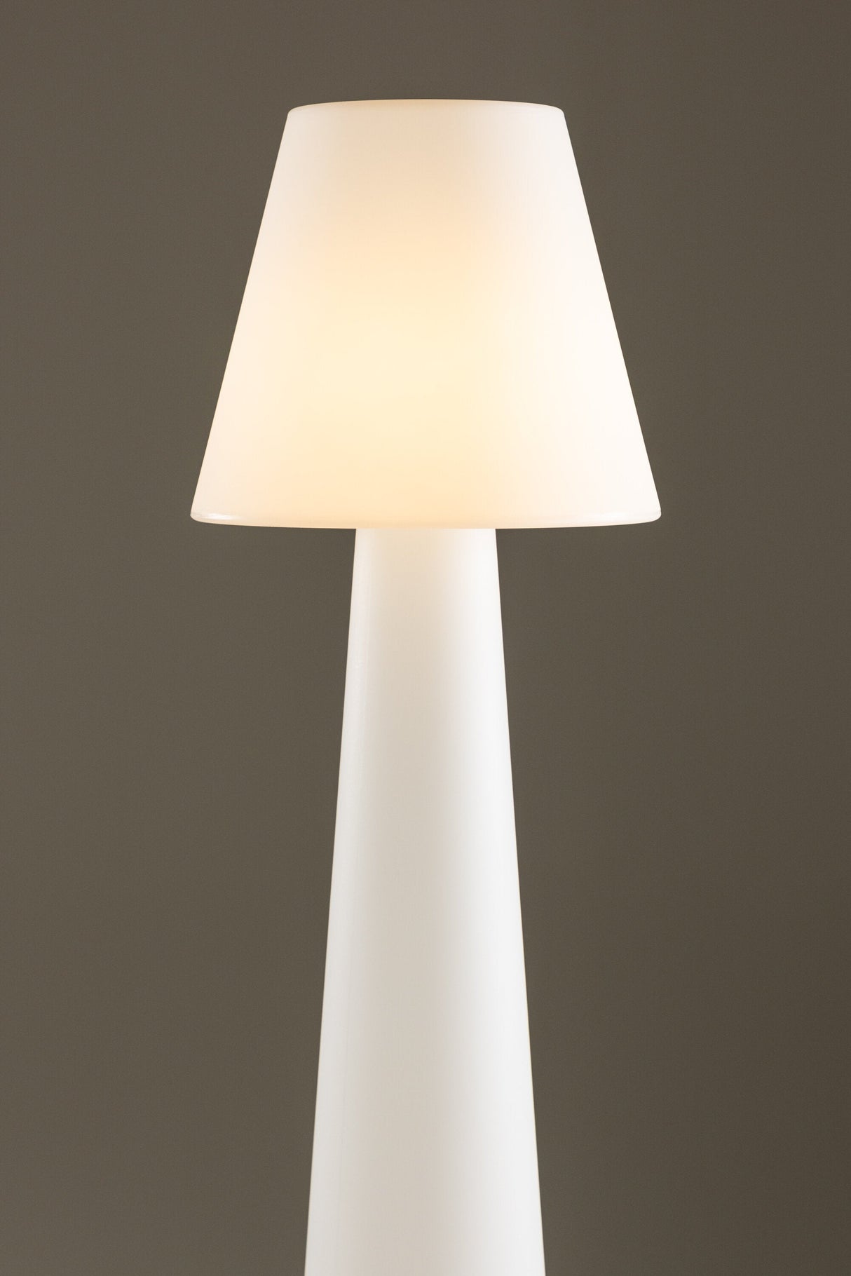 Stratford Outdoor - Stehlampe - weiß/Plastik - Outdoor - Stehlampen - ALVAHOME