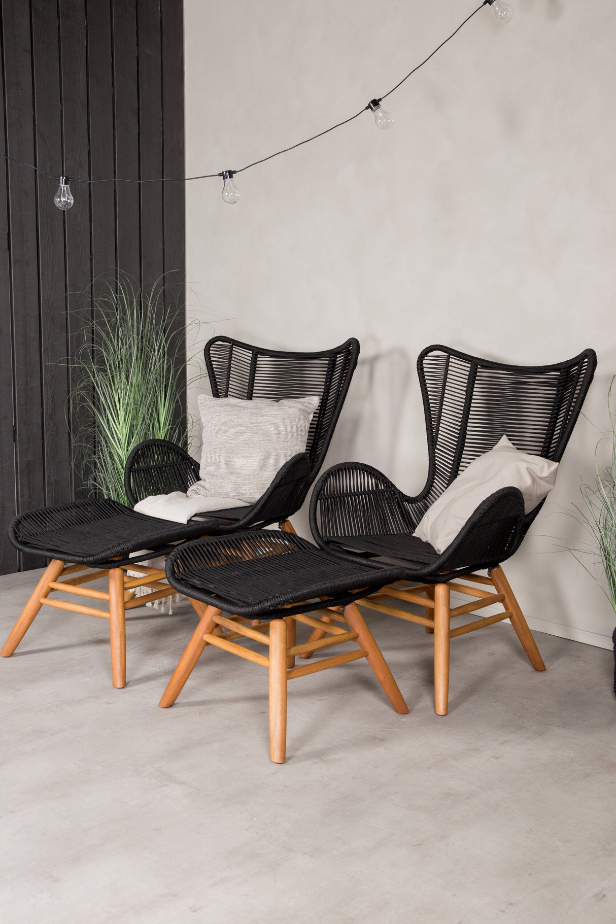 Tingeling Outdoor Lounge - Stuhl - schwarz/Akazie - Accent Chair - ALVAHOME