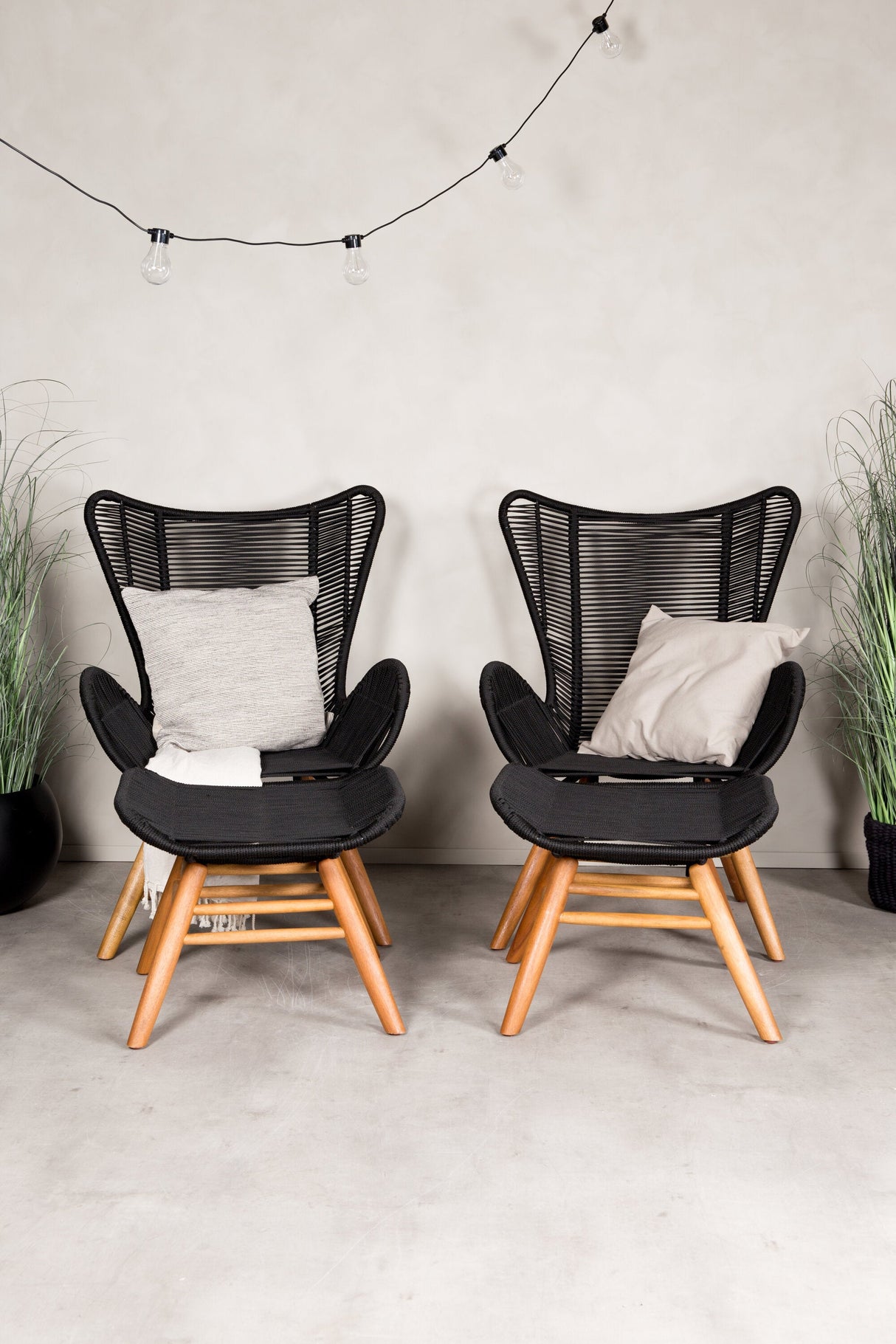 Tingeling Outdoor Lounge - Stuhl - schwarz/Akazie - Accent Chair - ALVAHOME