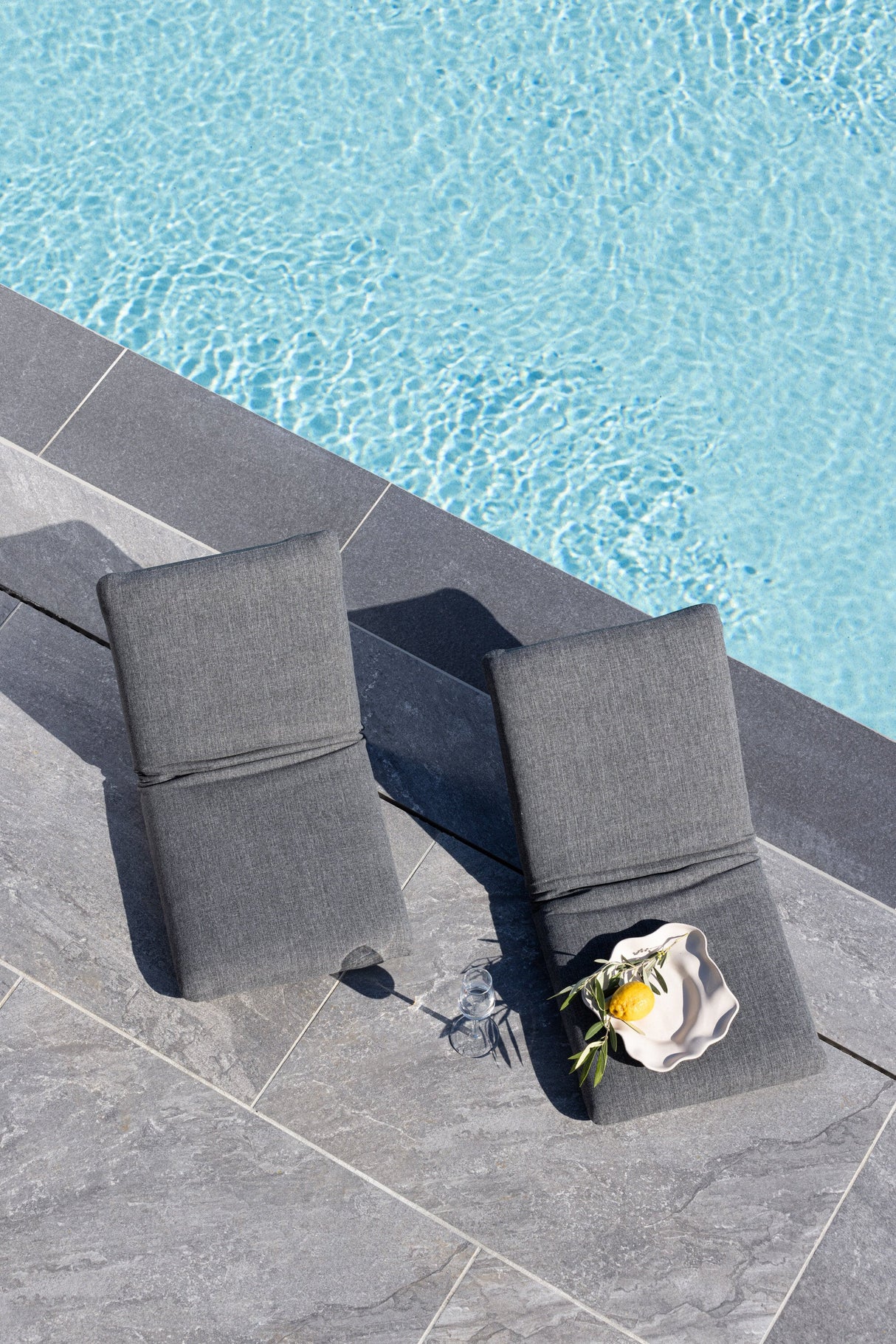 Trond Outdoor Sun - Lounge - schwarz/Polyester - Outdoor Sun - Lounges - ALVAHOME