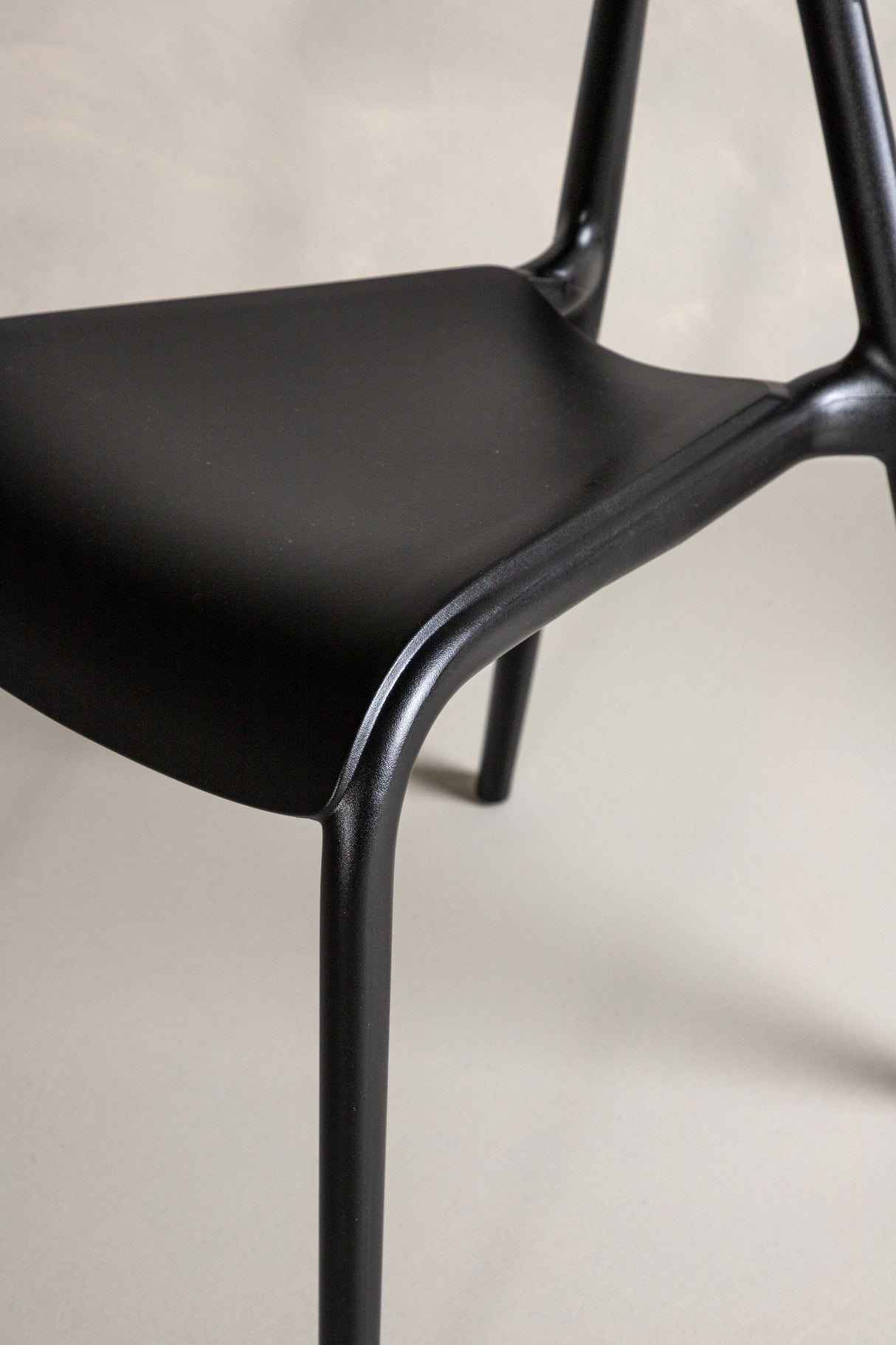 Ursholmen Esszimmerstuhl - schwarz/Plastik - Essstühle - ALVAHOME