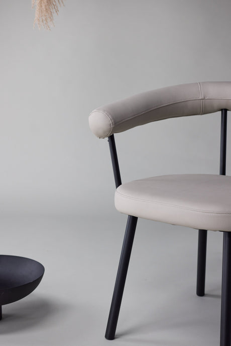 Västerås x Josefin Lustig Esszimmerstuhl - beige/Stahl - Essstühle - ALVAHOME