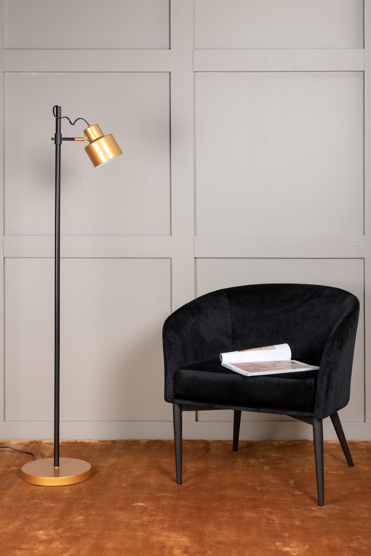 Vifta Stehlampe - schwarz/Stahl - Stehlampen - ALVAHOME