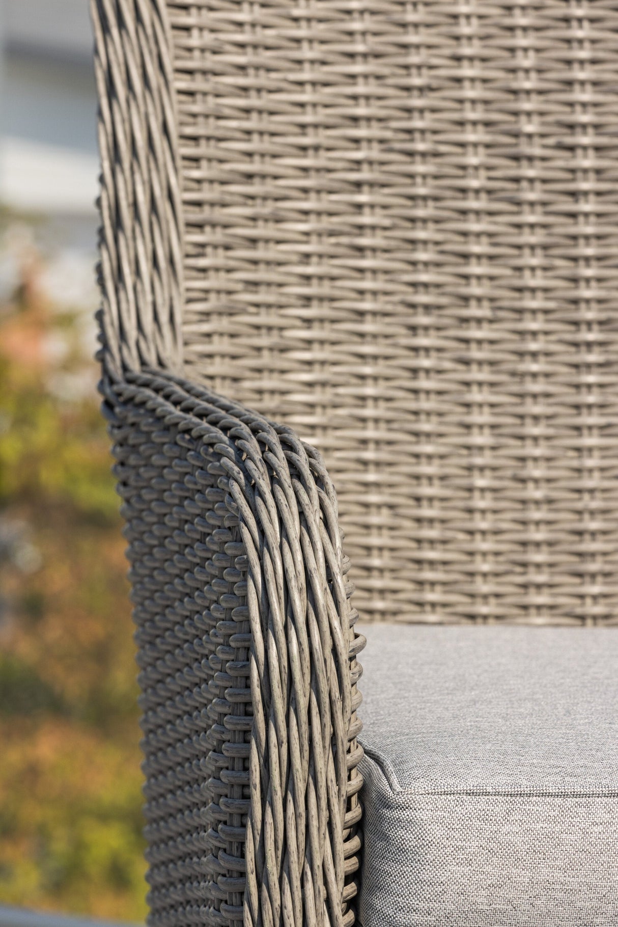 Wembley Outdoor - Essstuhl - grau/Weidengeflecht - Outdoor - Essstühle - ALVAHOME