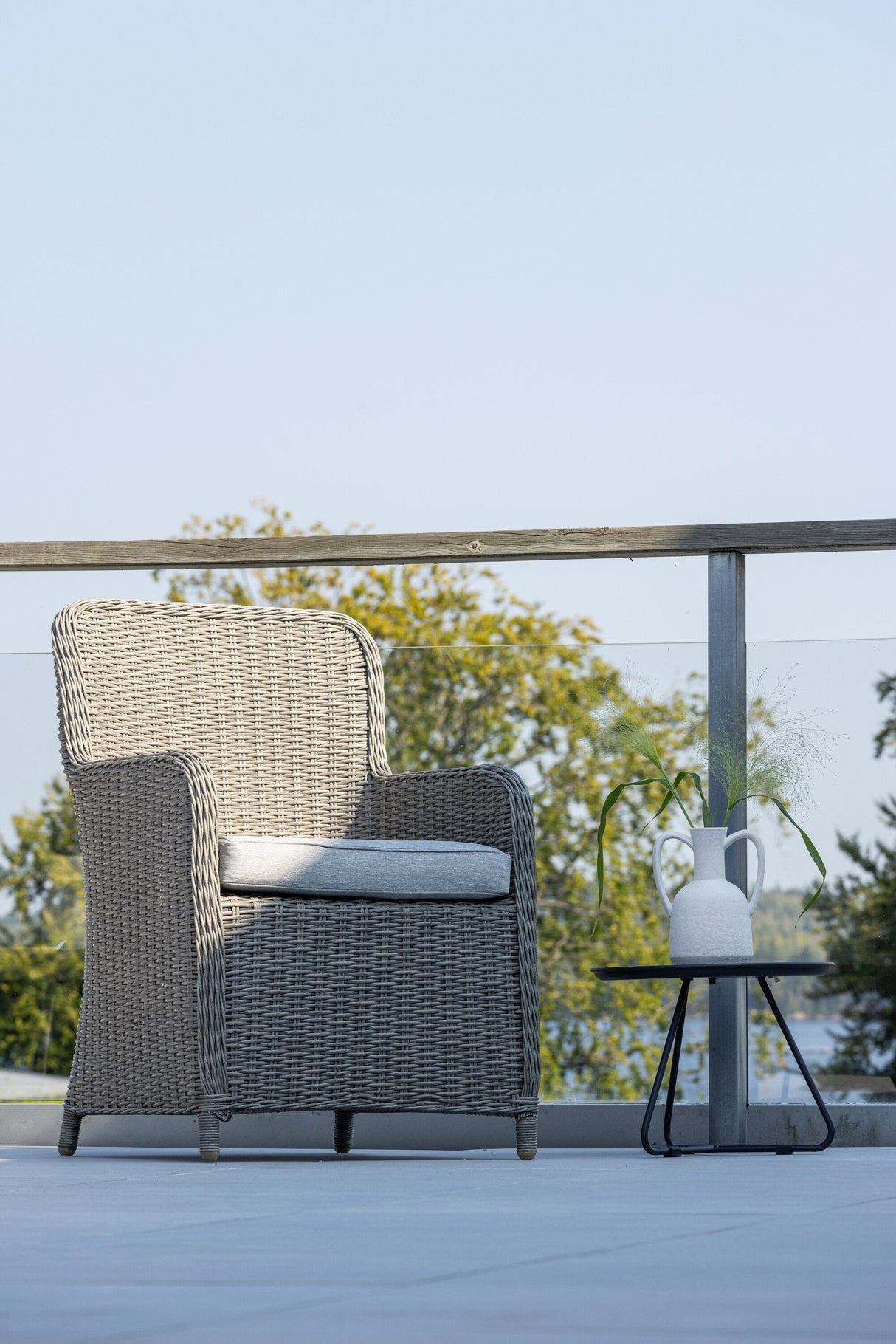 Wembley Outdoor - Essstuhl - grau/Weidengeflecht - Outdoor - Essstühle - ALVAHOME