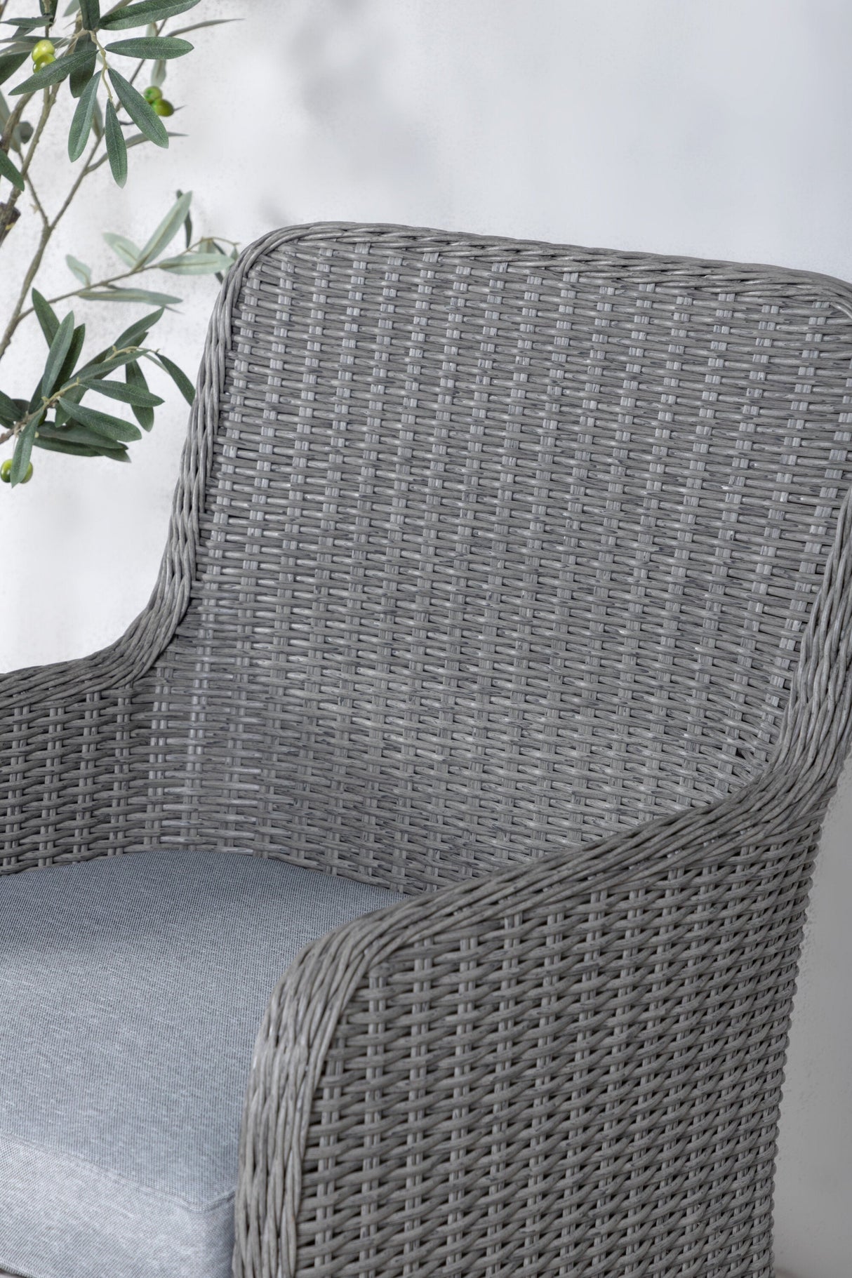 Wembley Outdoor - Essstuhl - grau/Weidengeflecht - Outdoor - Essstühle - ALVAHOME