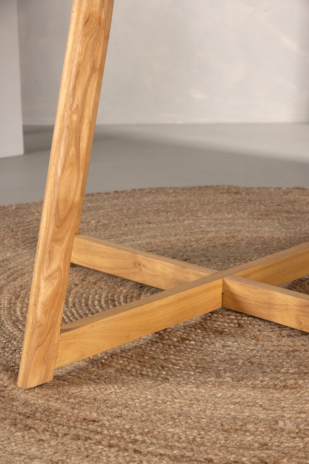 Yakidon runder Esstisch - braun/Gummi - Holz - Runde Esstische - ALVAHOME