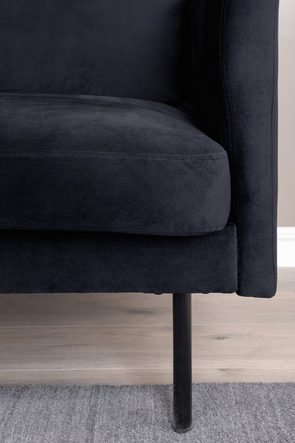 Zoom 2 - Sitzer Sofa - schwarz/Polyester - Samt - 2 - Sitzer Sofas - ALVAHOME