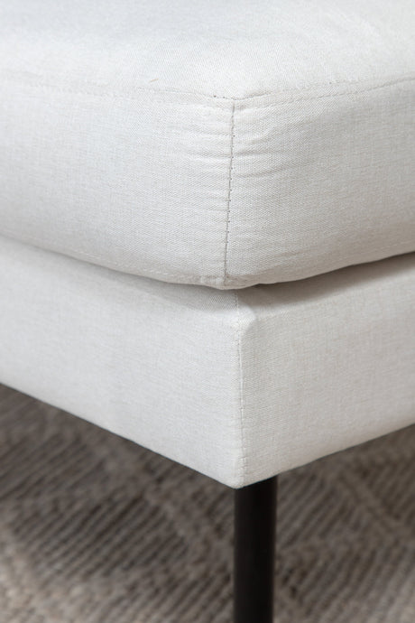 Zoom Ottoman - hellbeige/Polyester - Ottomane / Poufs - ALVAHOME